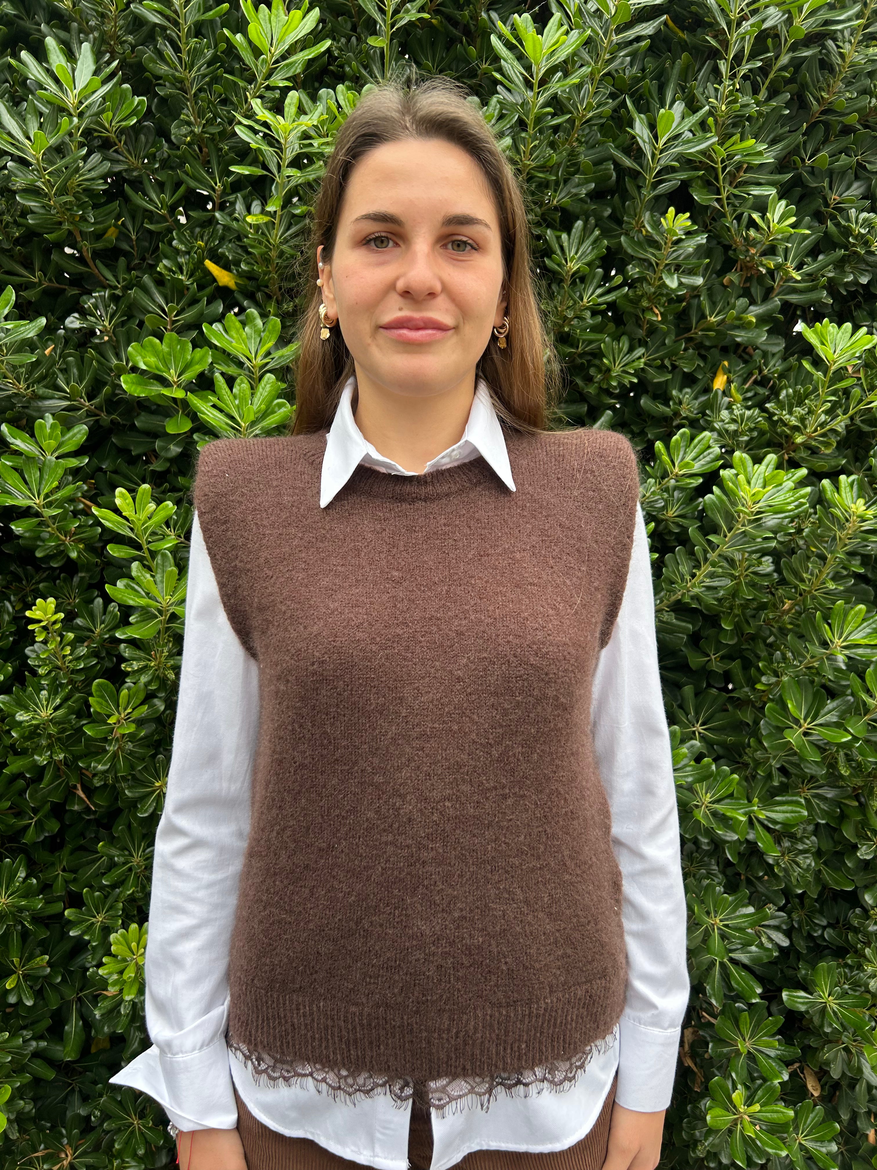 Gilet in mohair con pizzo sul fondo