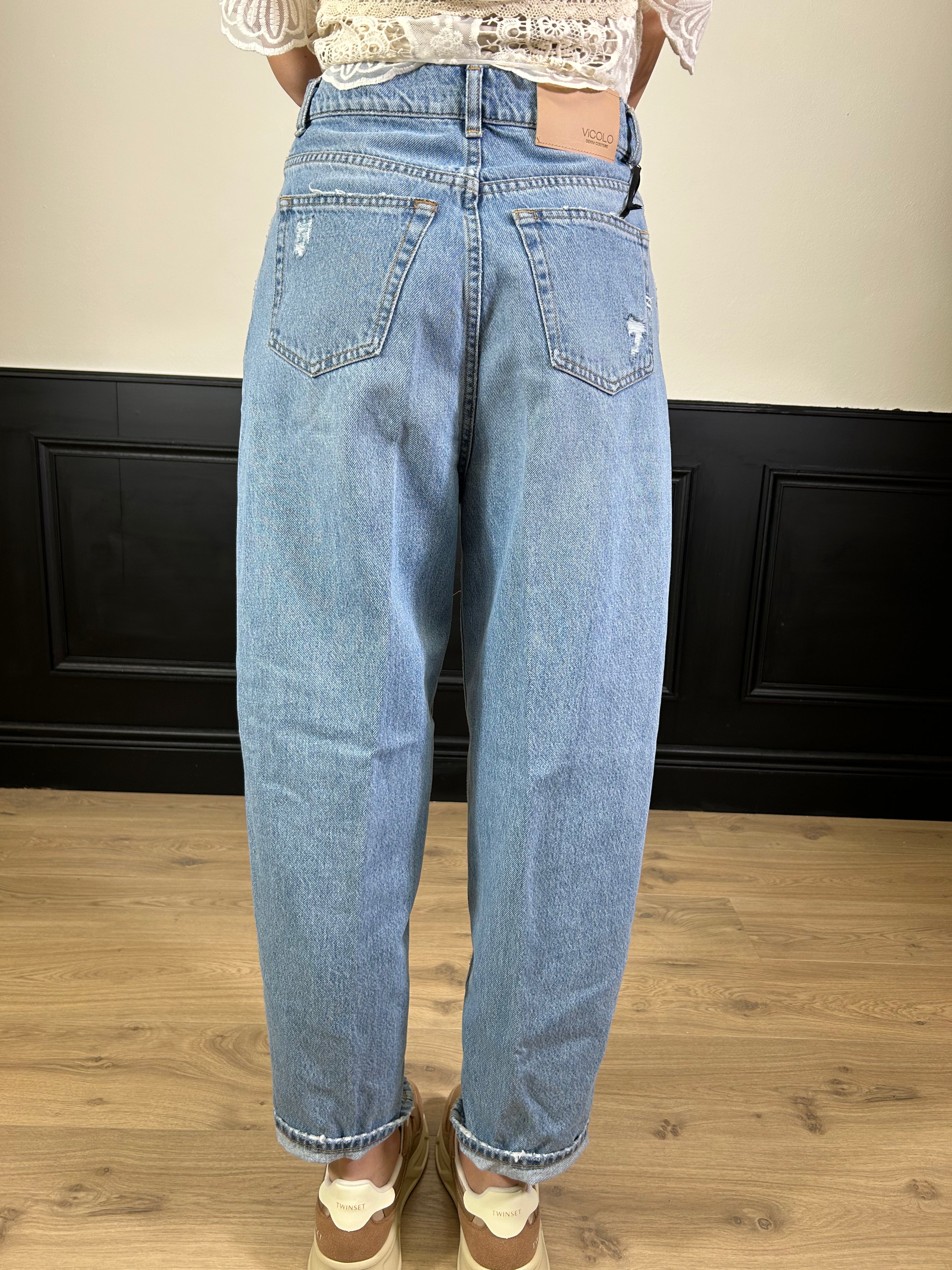 Jeans Laila relaxed fit con strappetti