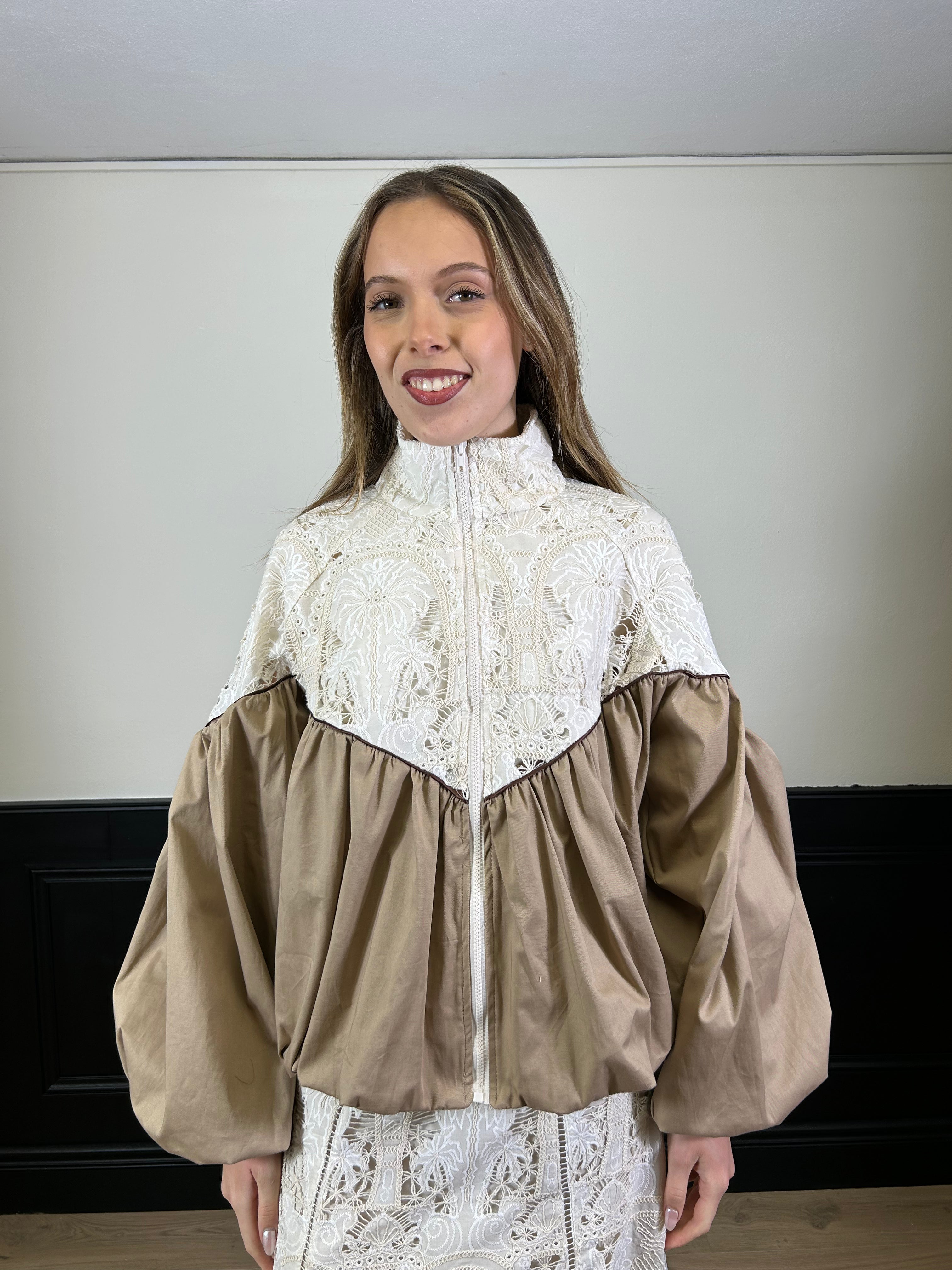 Bomber oversize con pizzo