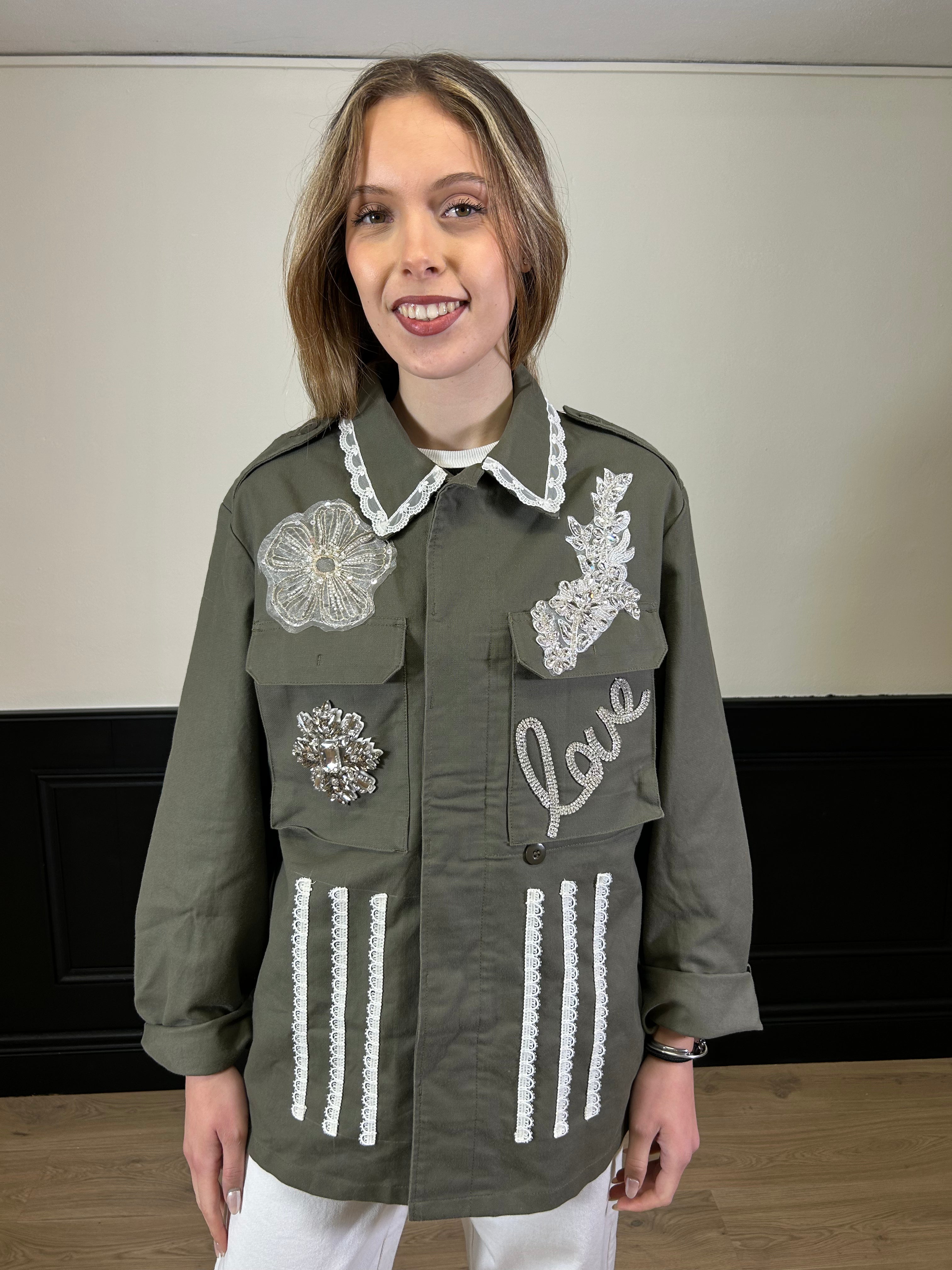 Sahariana con applicazione strass