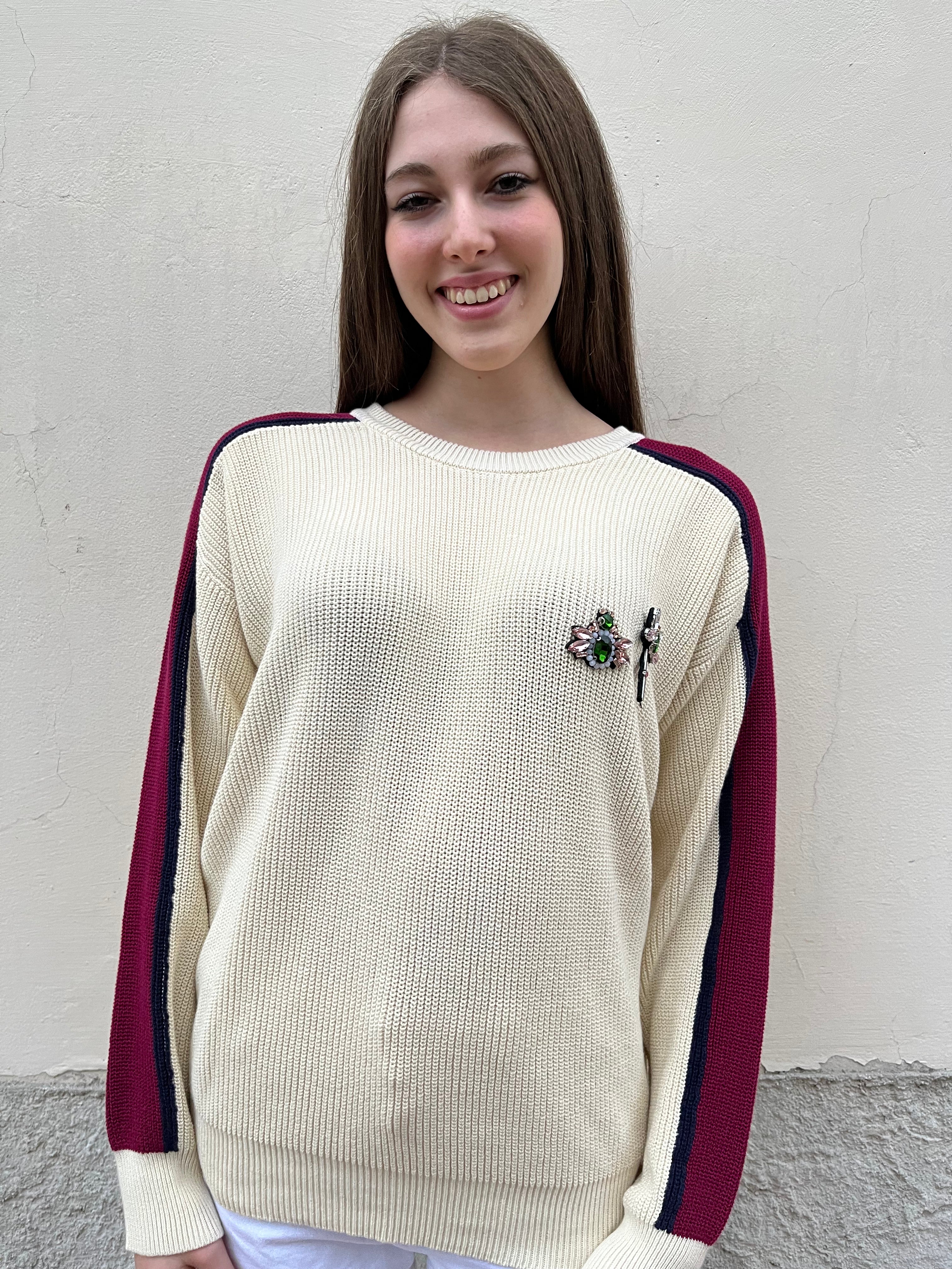 Pull doppio colore con applicazioni