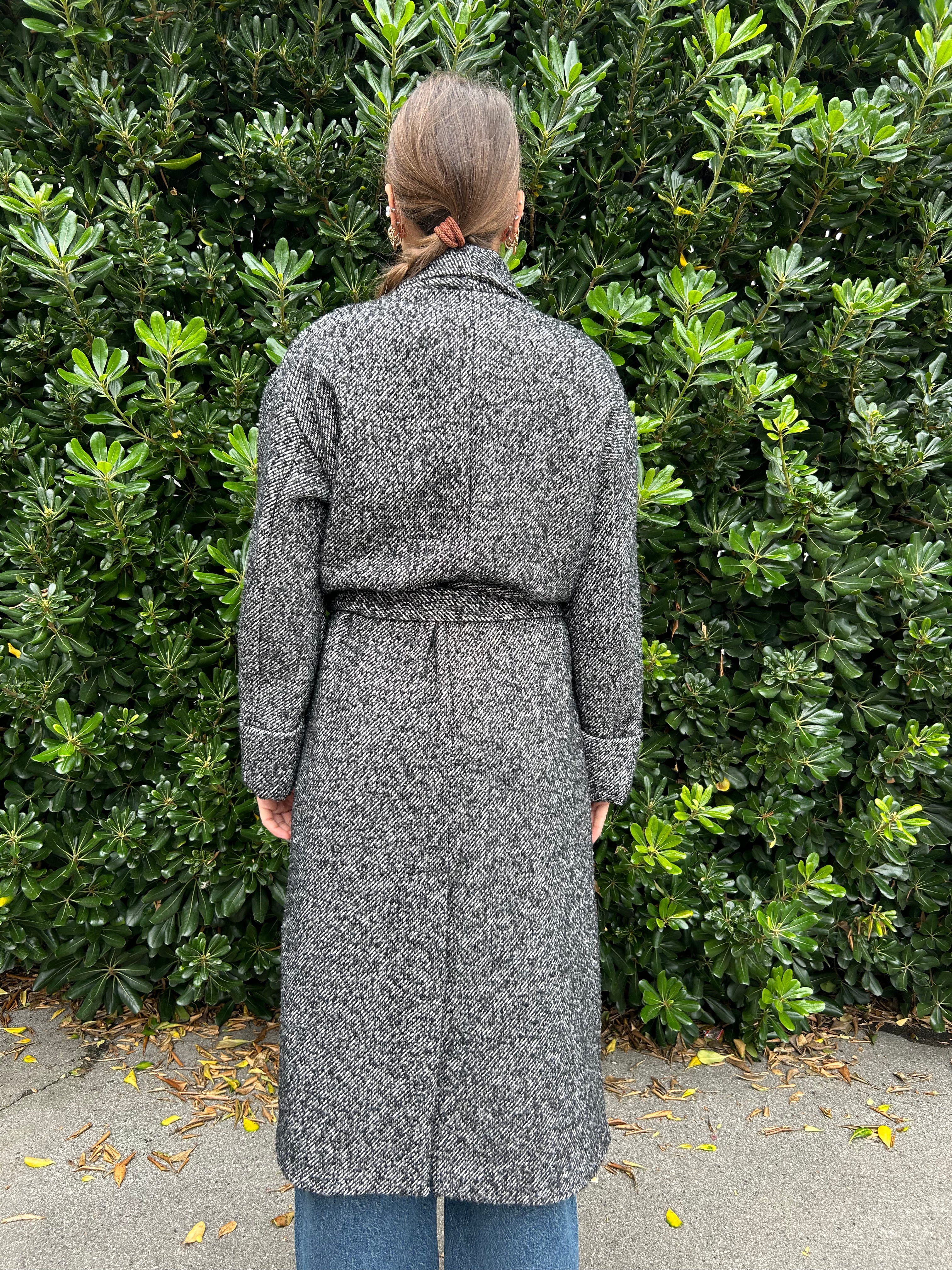 Cappotto spigato con cintura