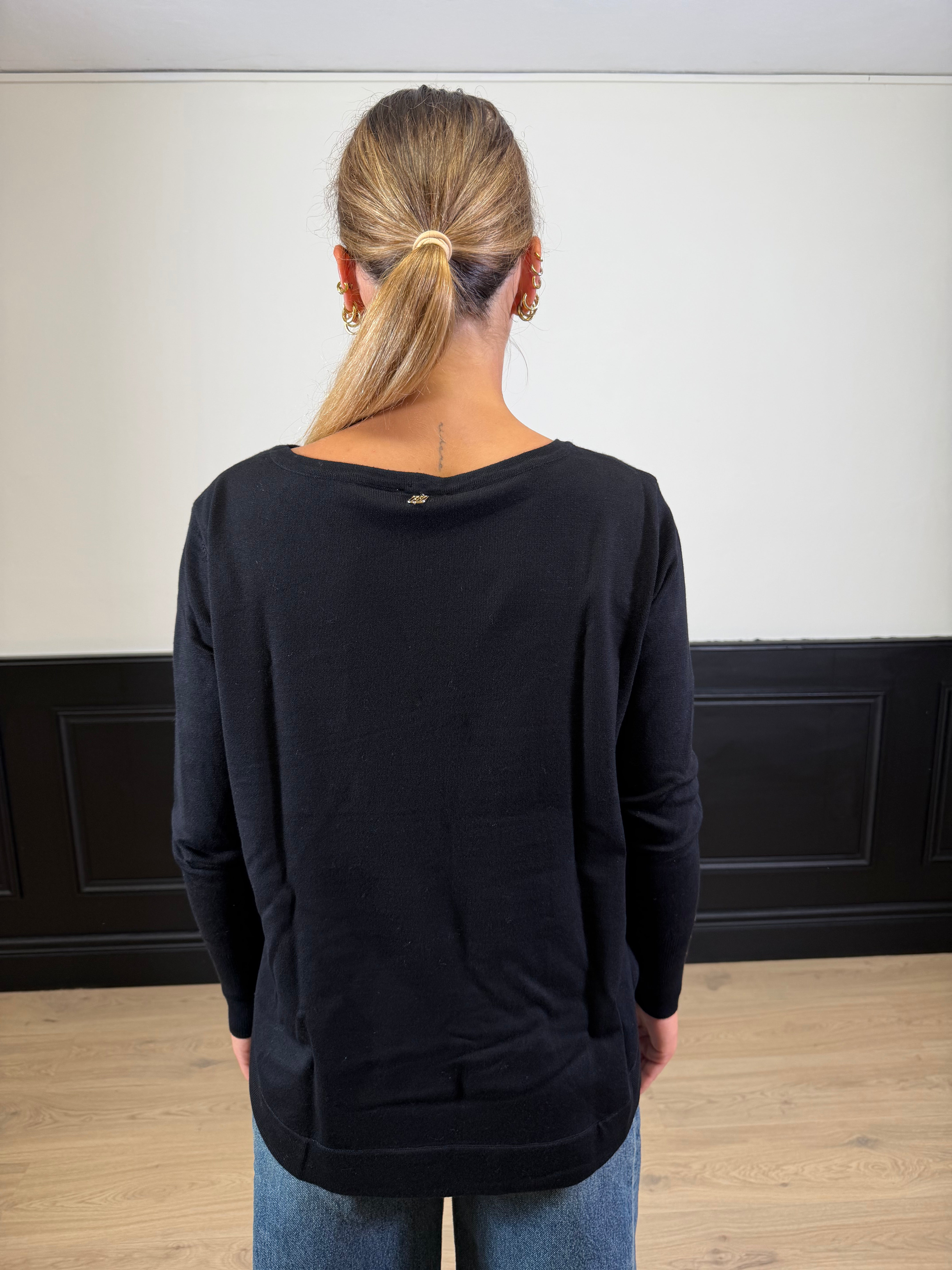 Maglia regular con scollo a barca