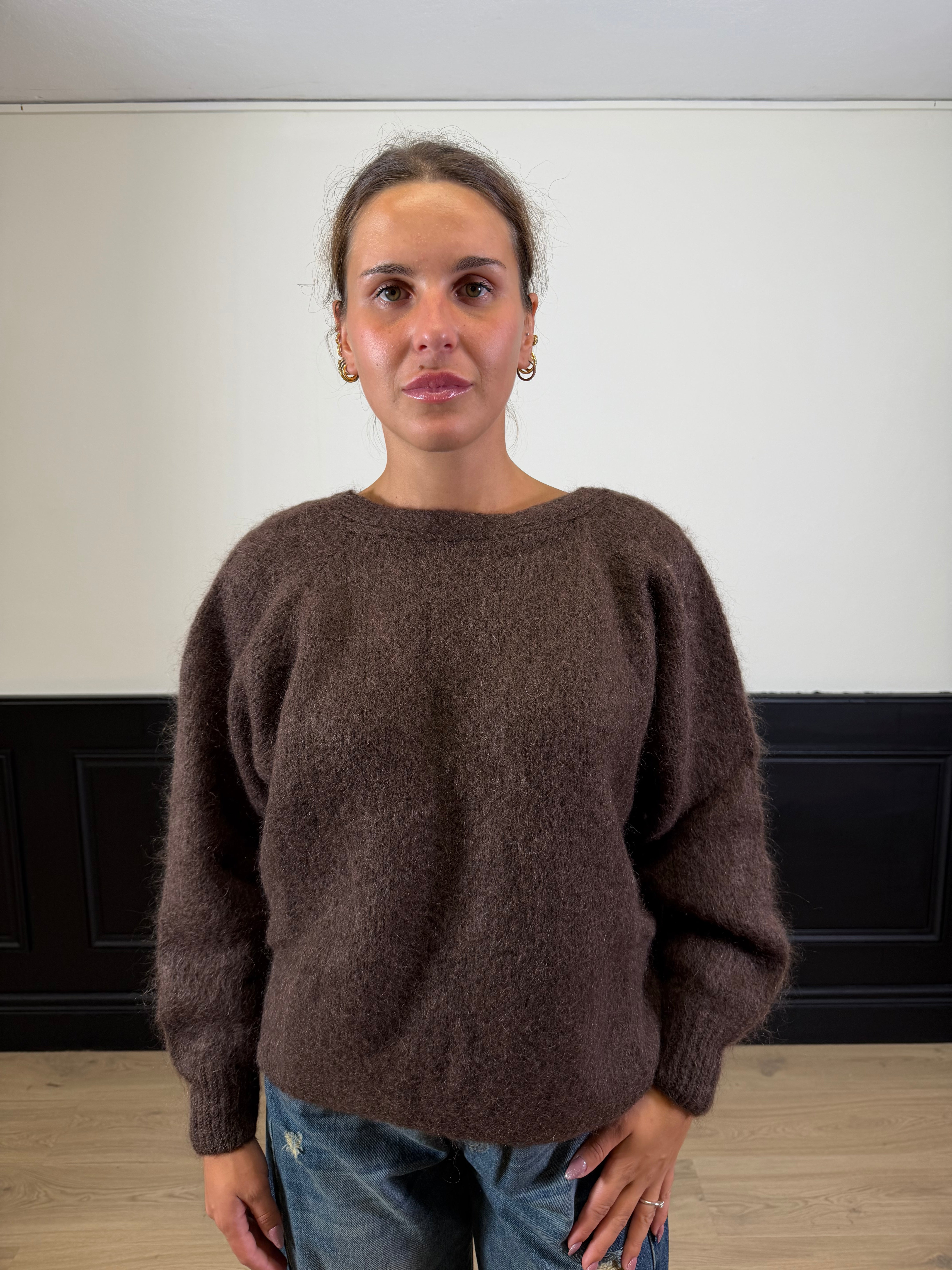 Maglia abbraccio scollata dietro