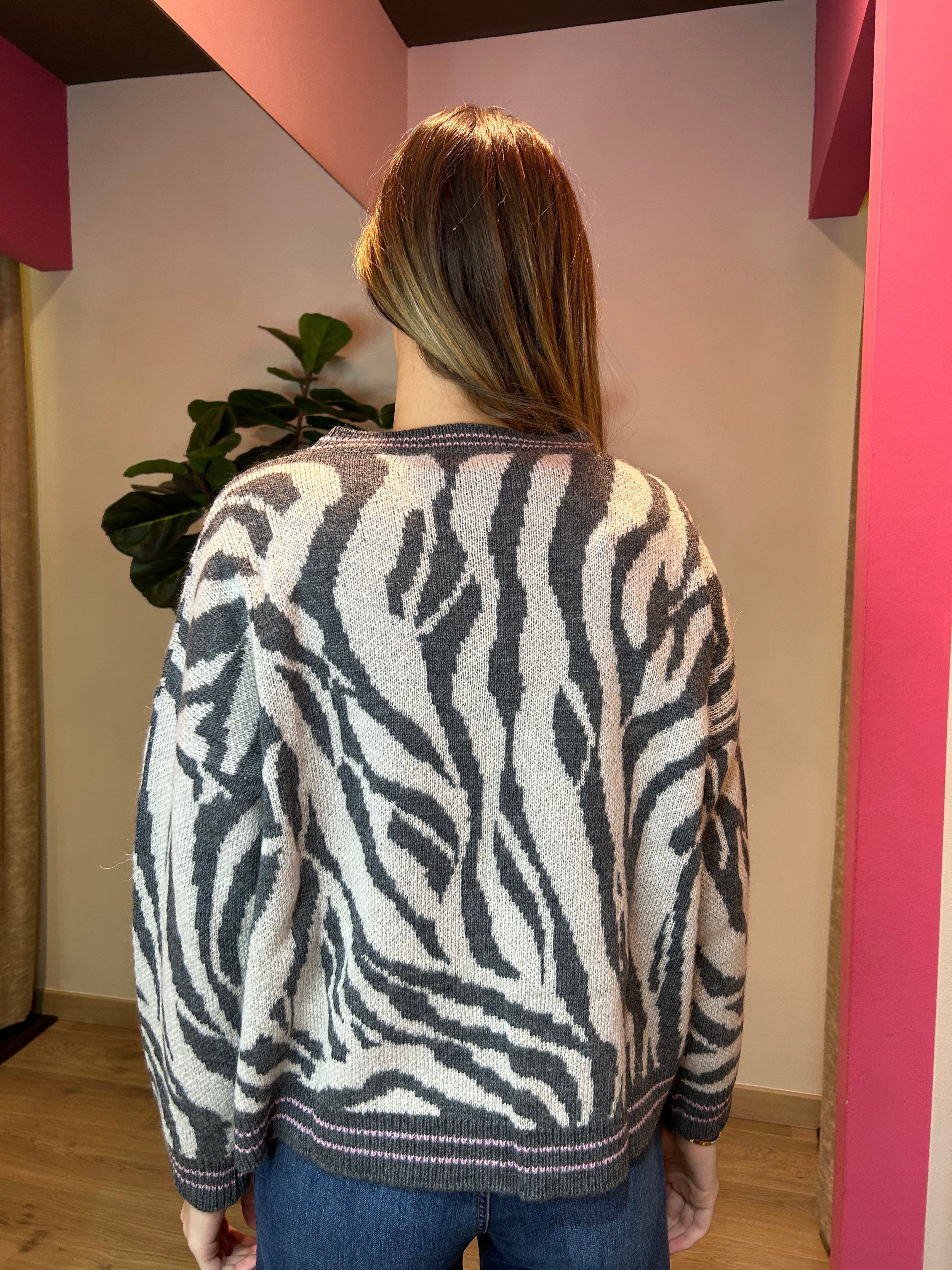 Pullover fantasia zebrata