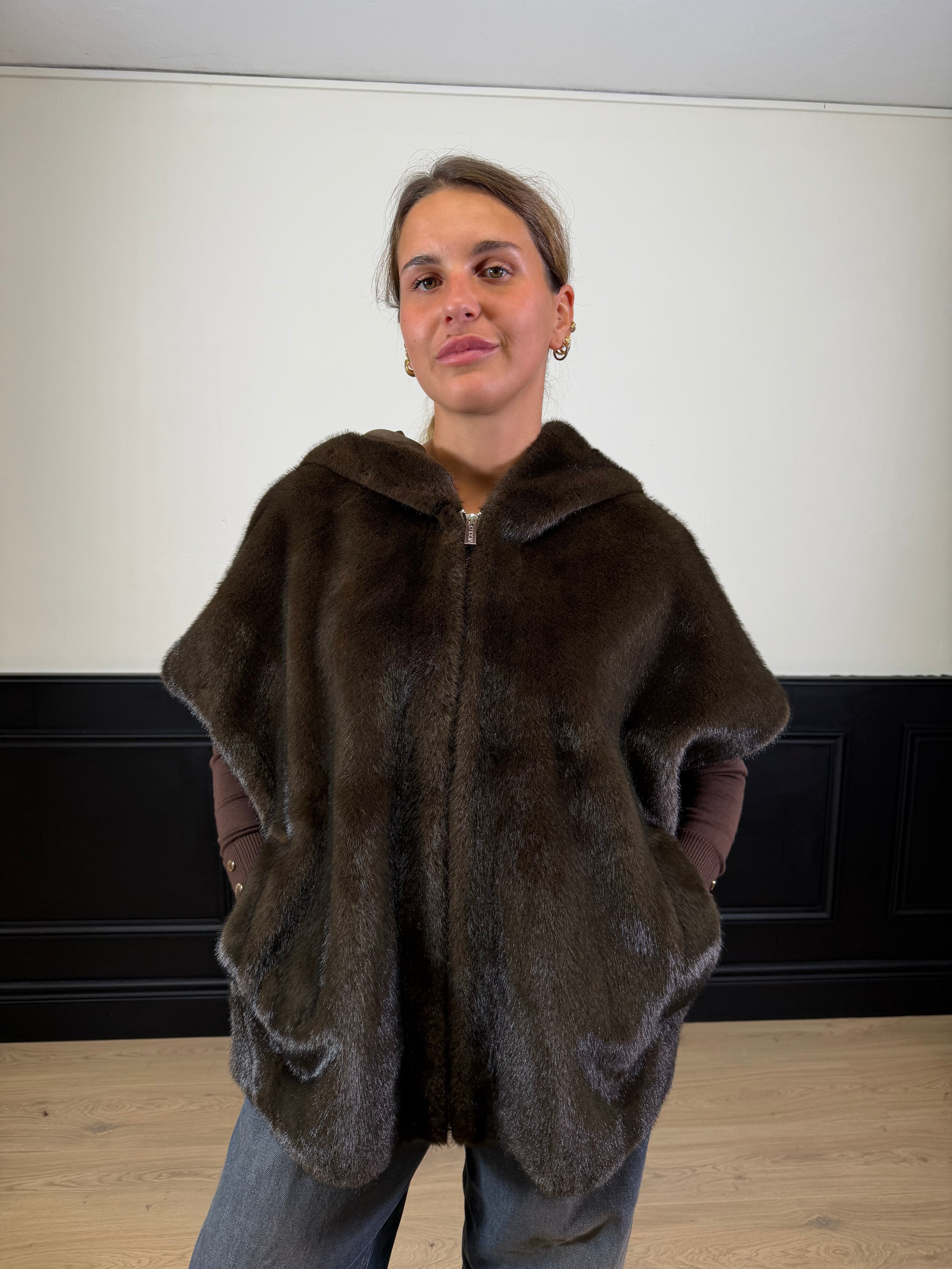 Gilet pelliccia con cappuccio