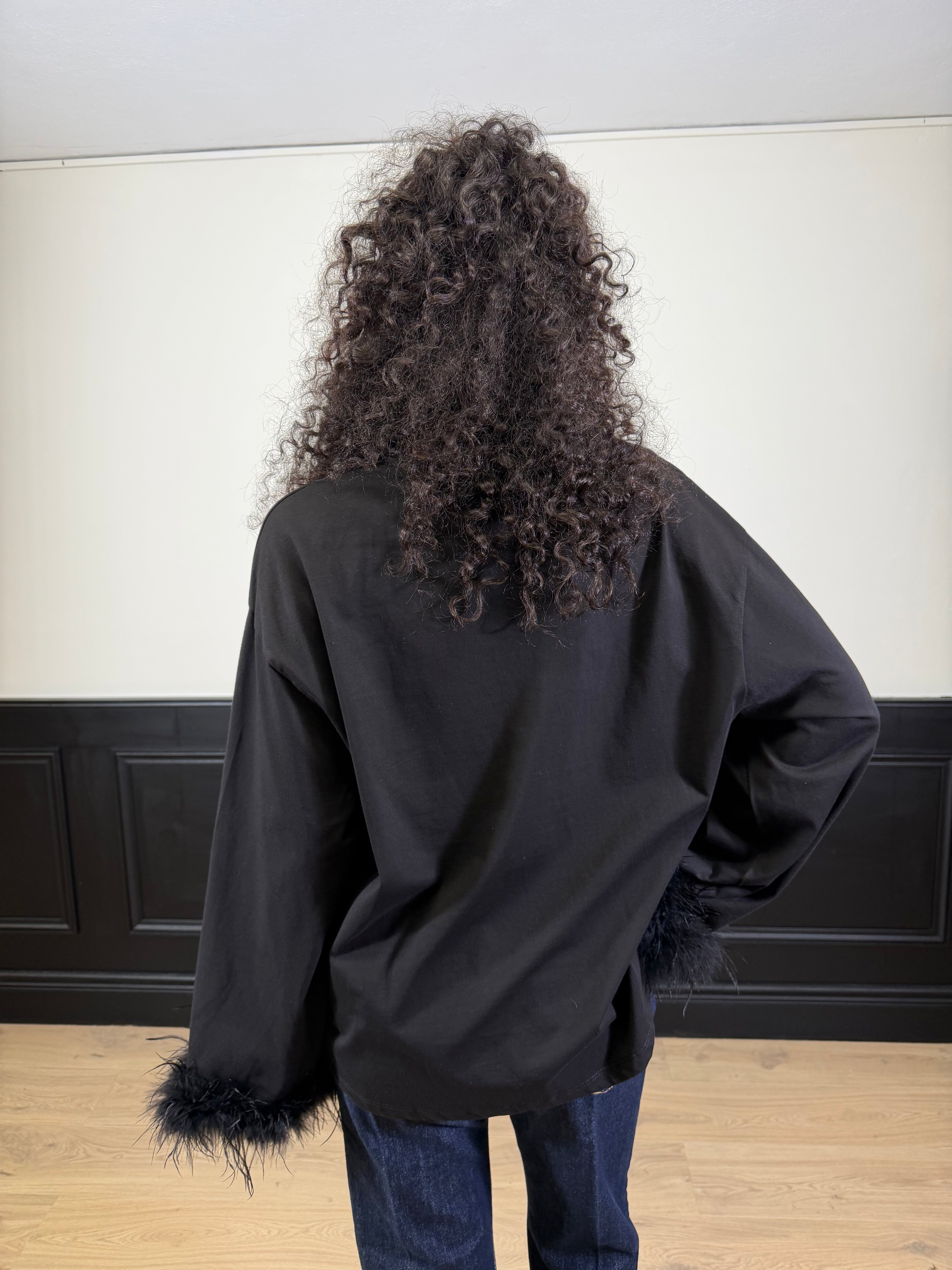 T-shirt manica lunga con marabou