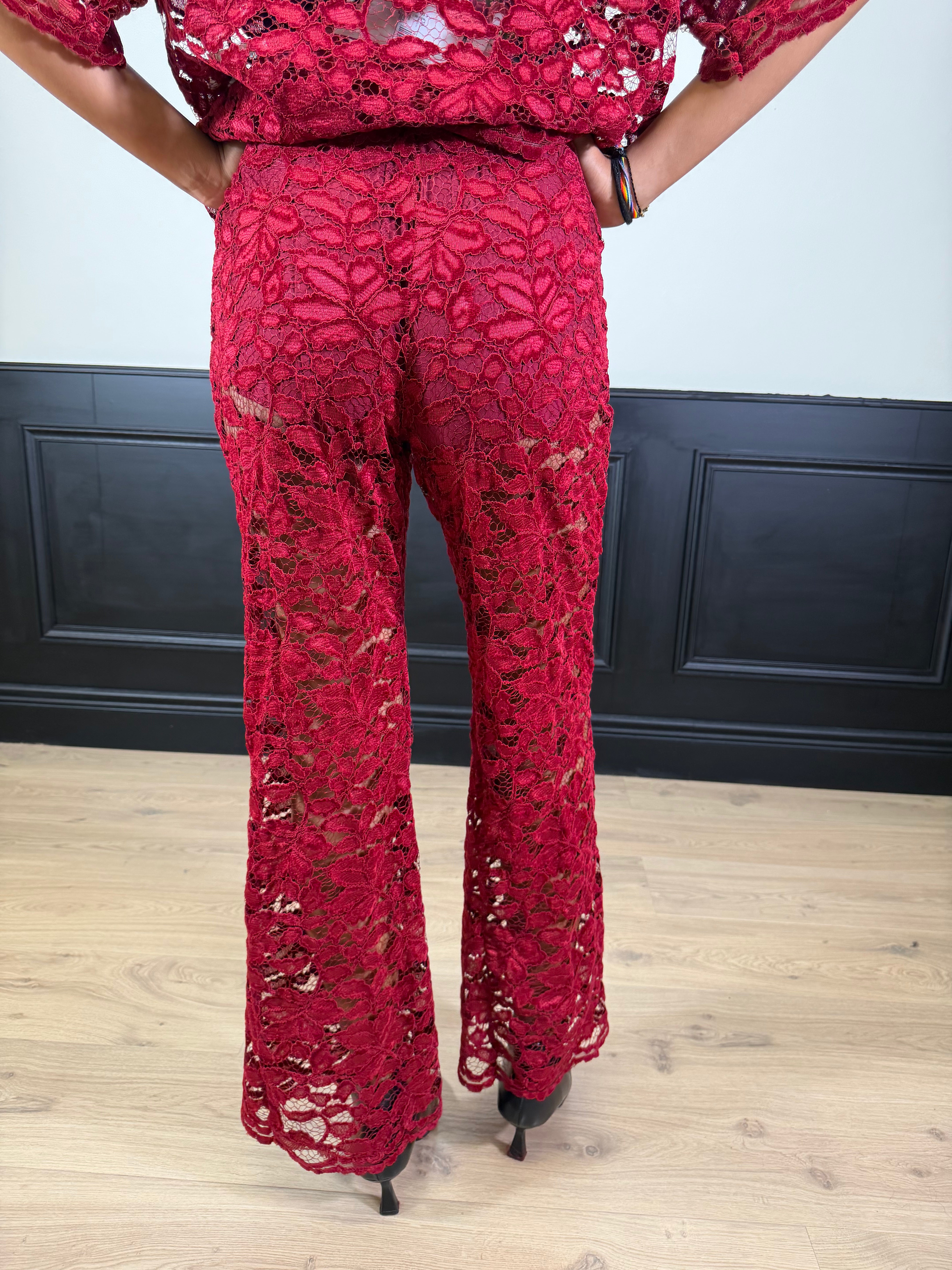 Pantalone in pizzo