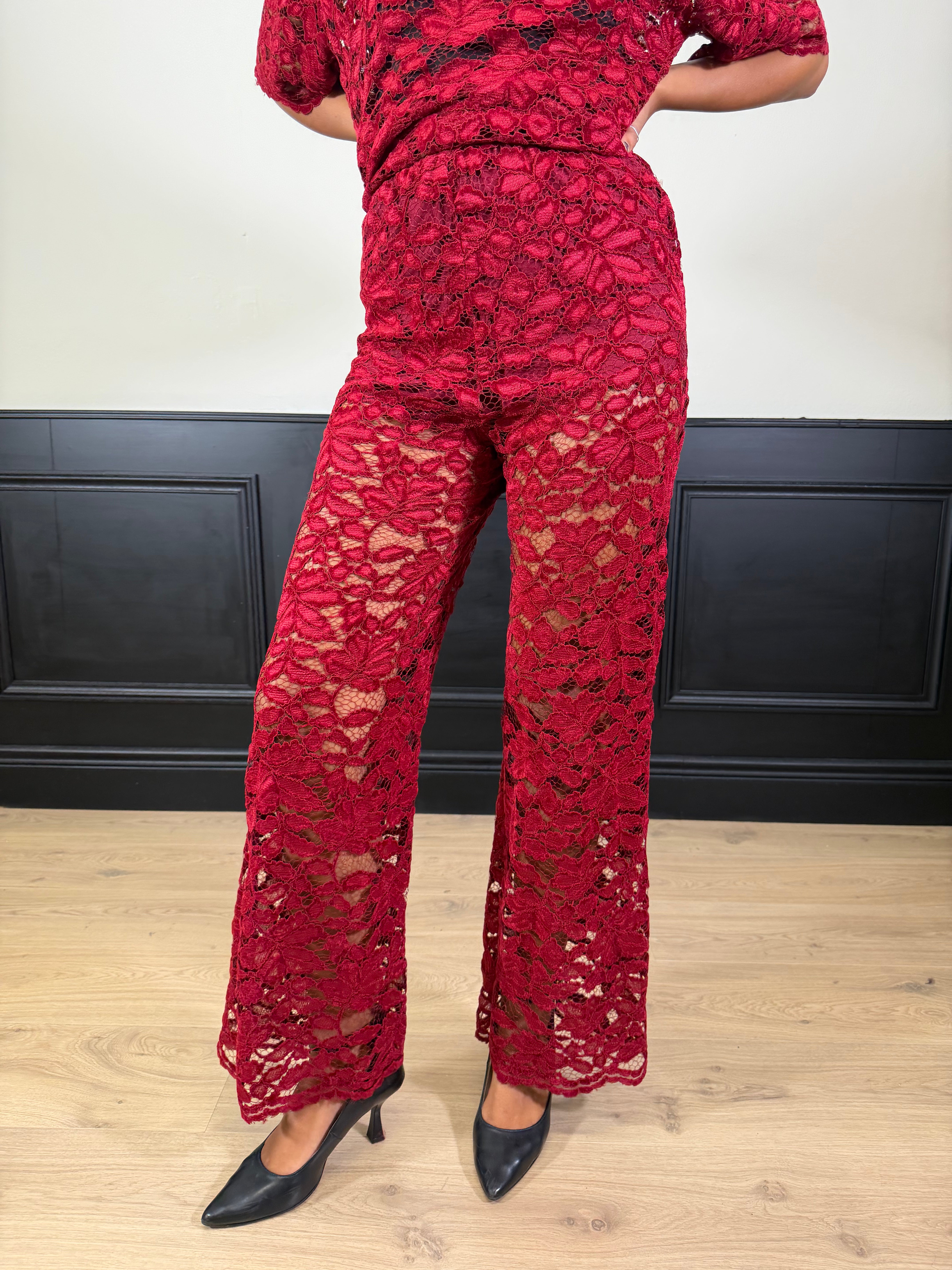 Pantalone in pizzo