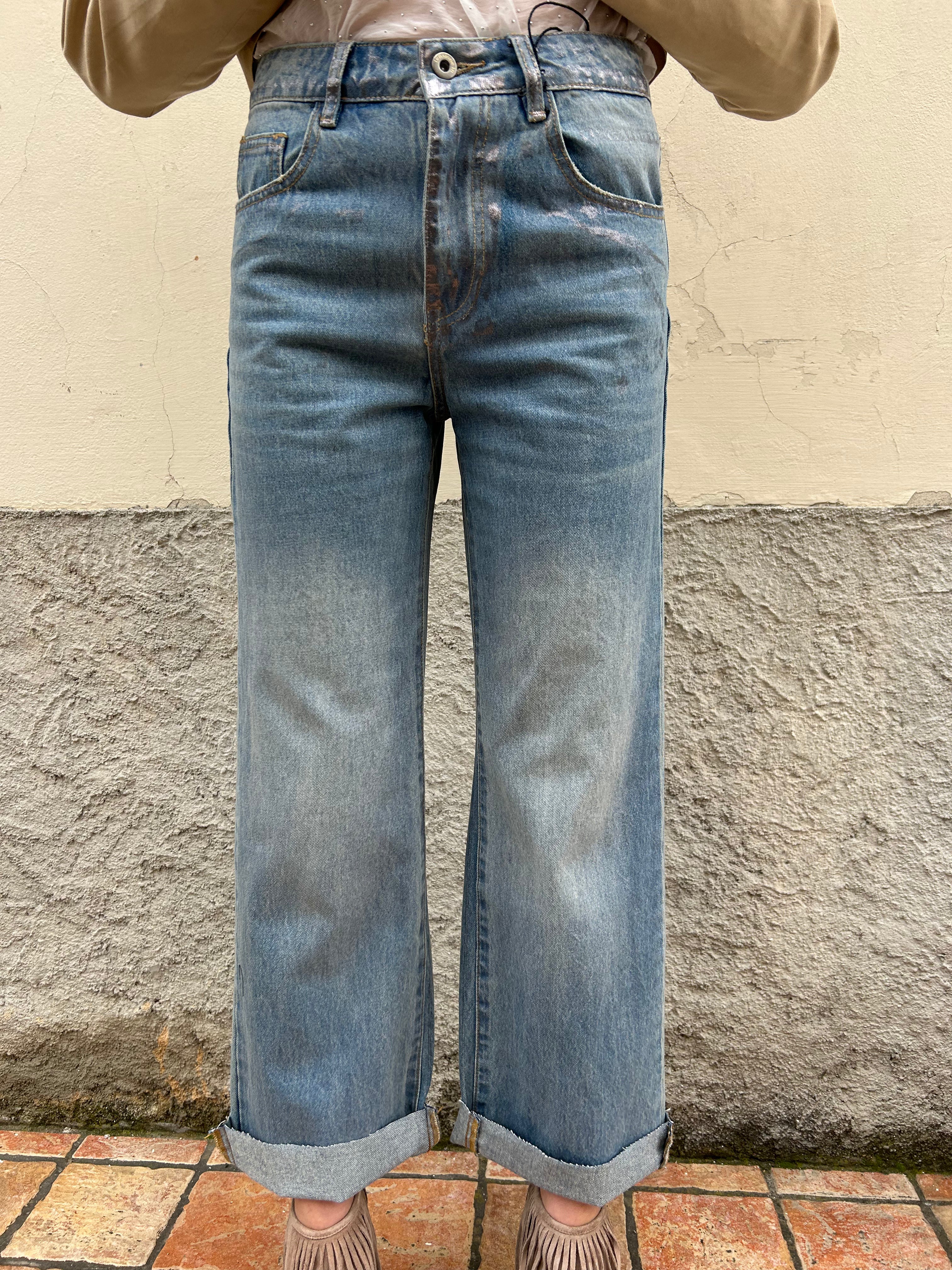 Jeans spalmato argento gamba dritta