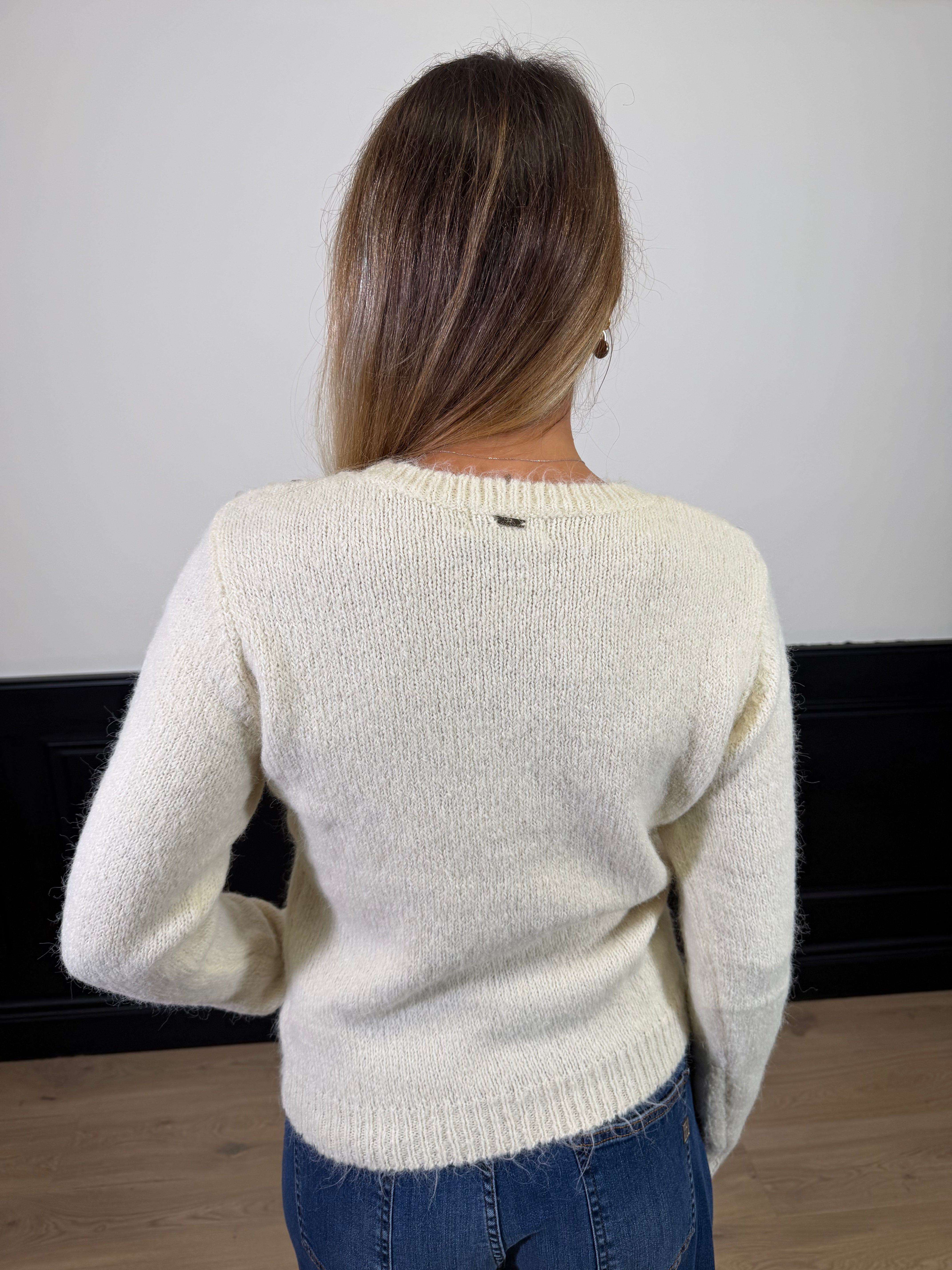 Pull con applicazione strass