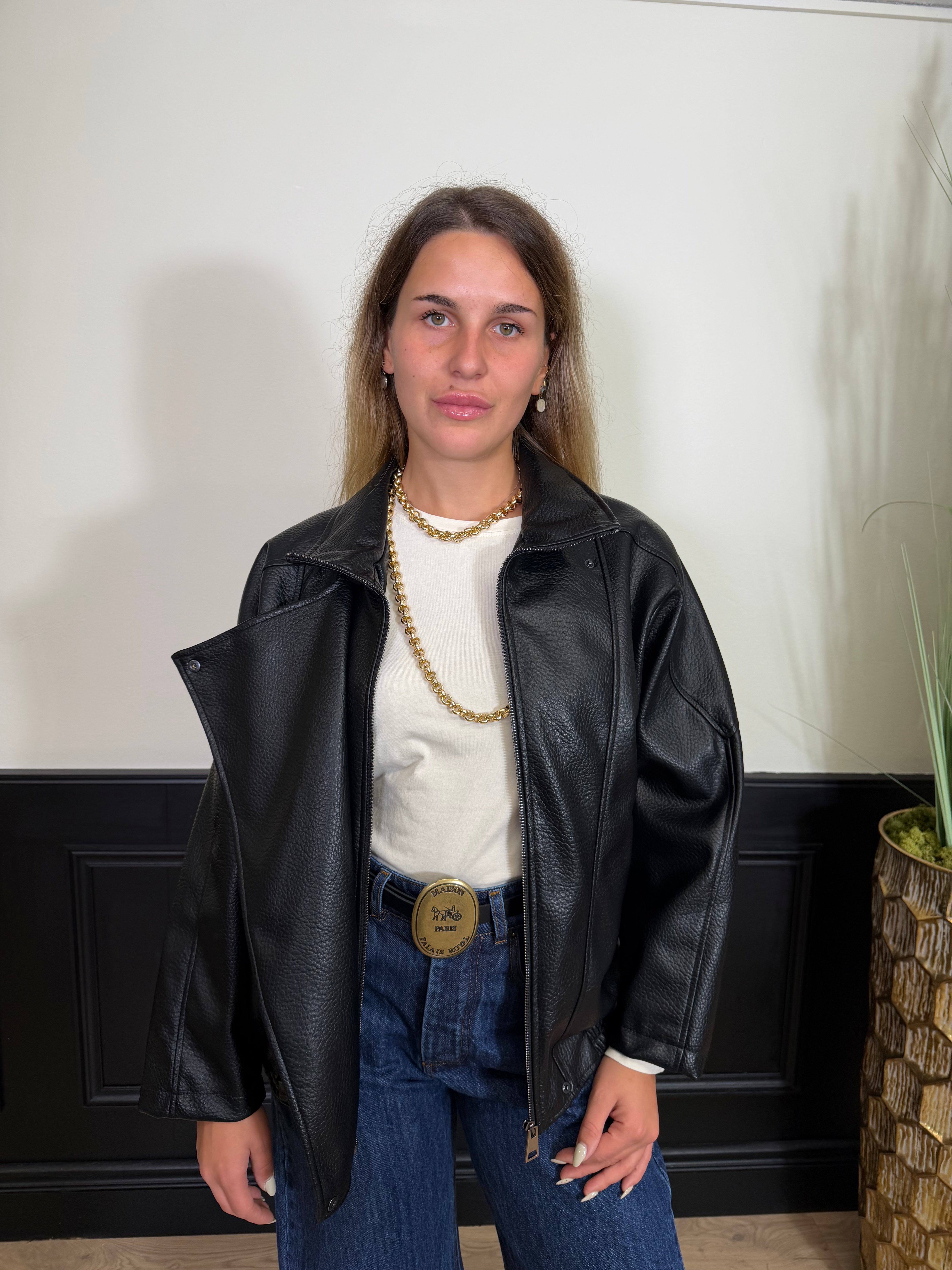 Bomber in ecopelle con chiusura laterale