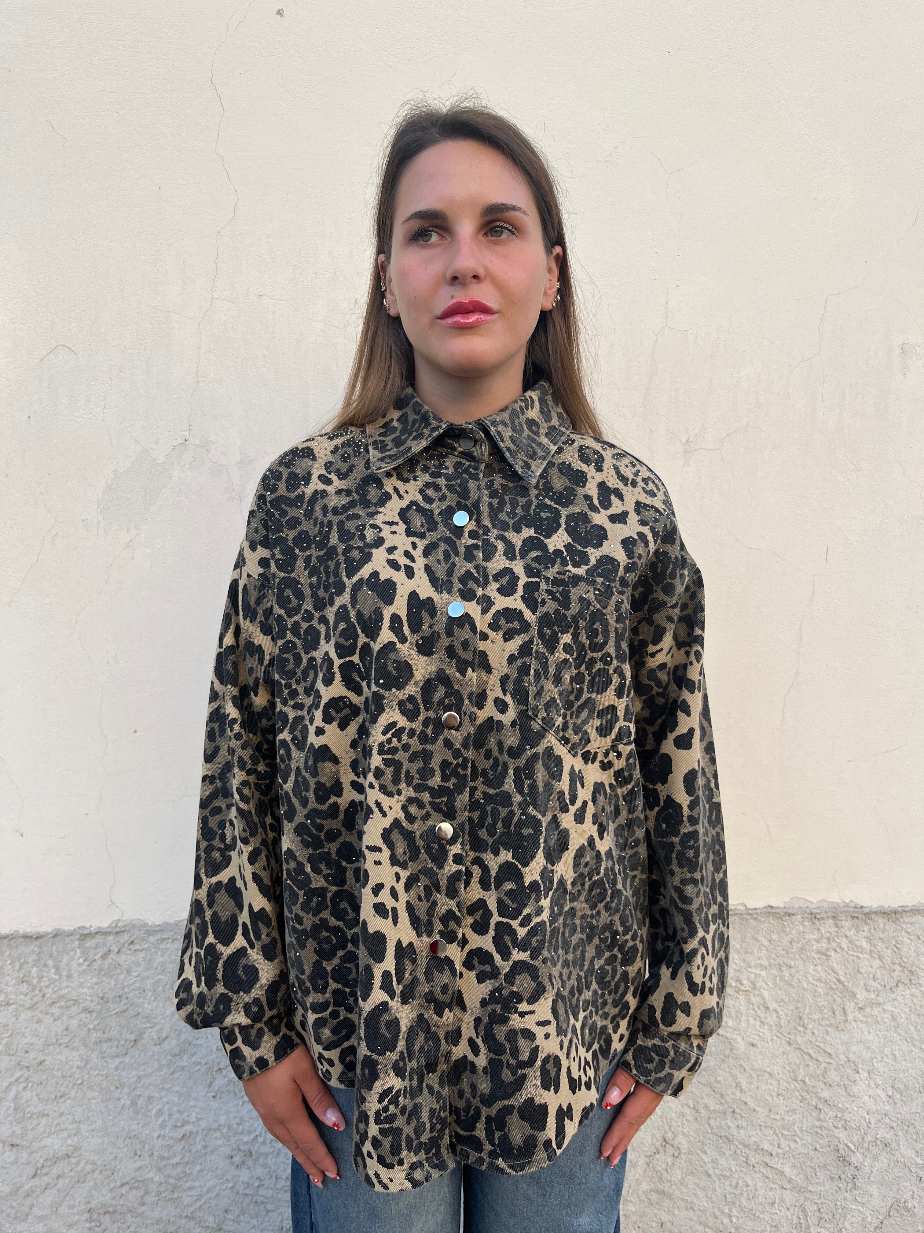 Giacca/camicia animalier con dettaglio strass