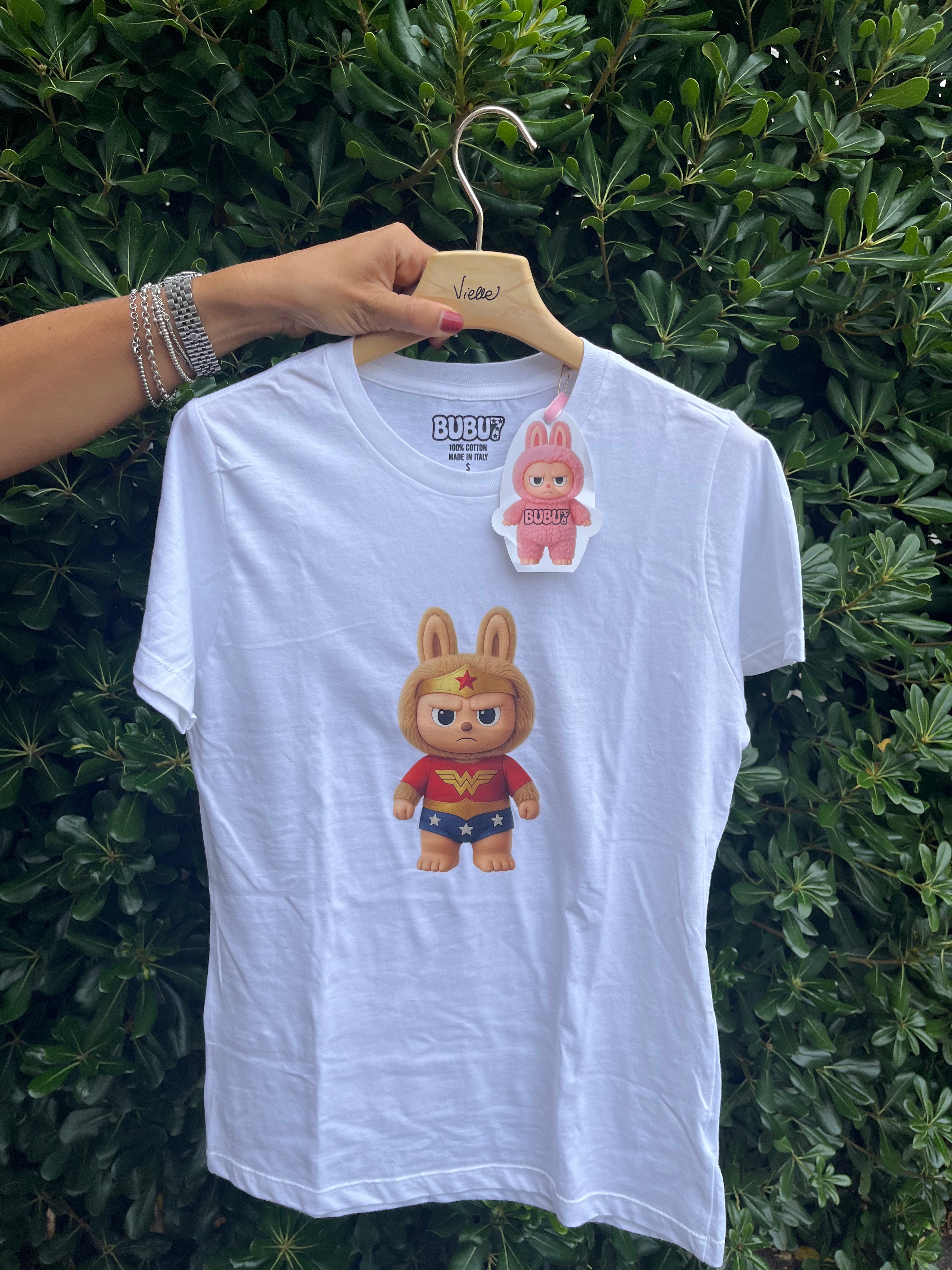 T-shirt labubu Wonder Woman
