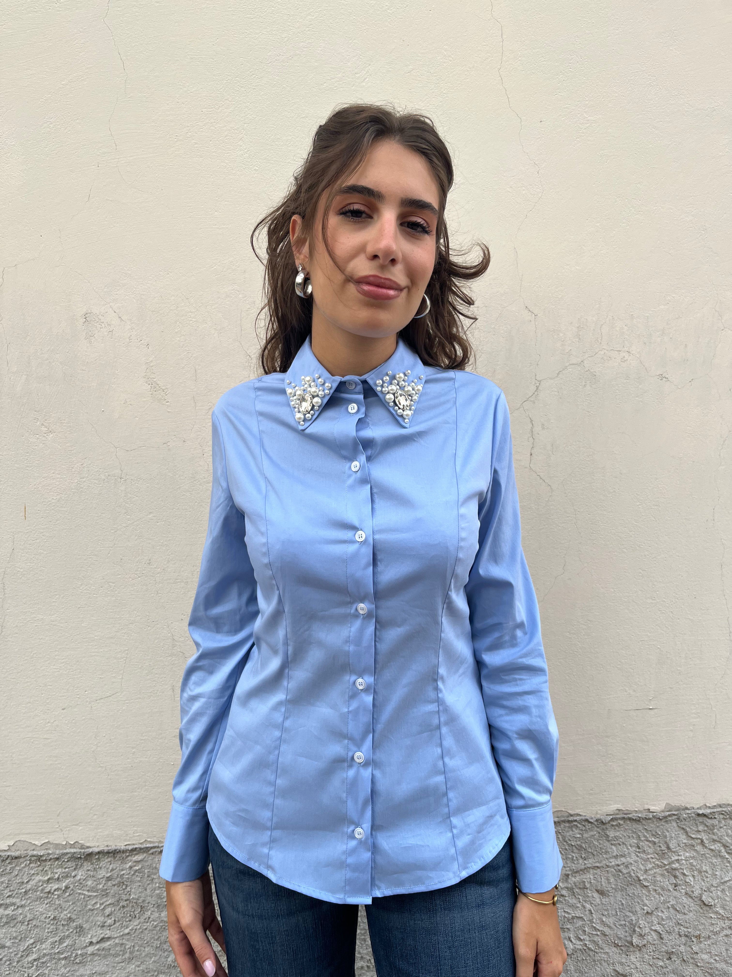 Camicia con colletto applicazione