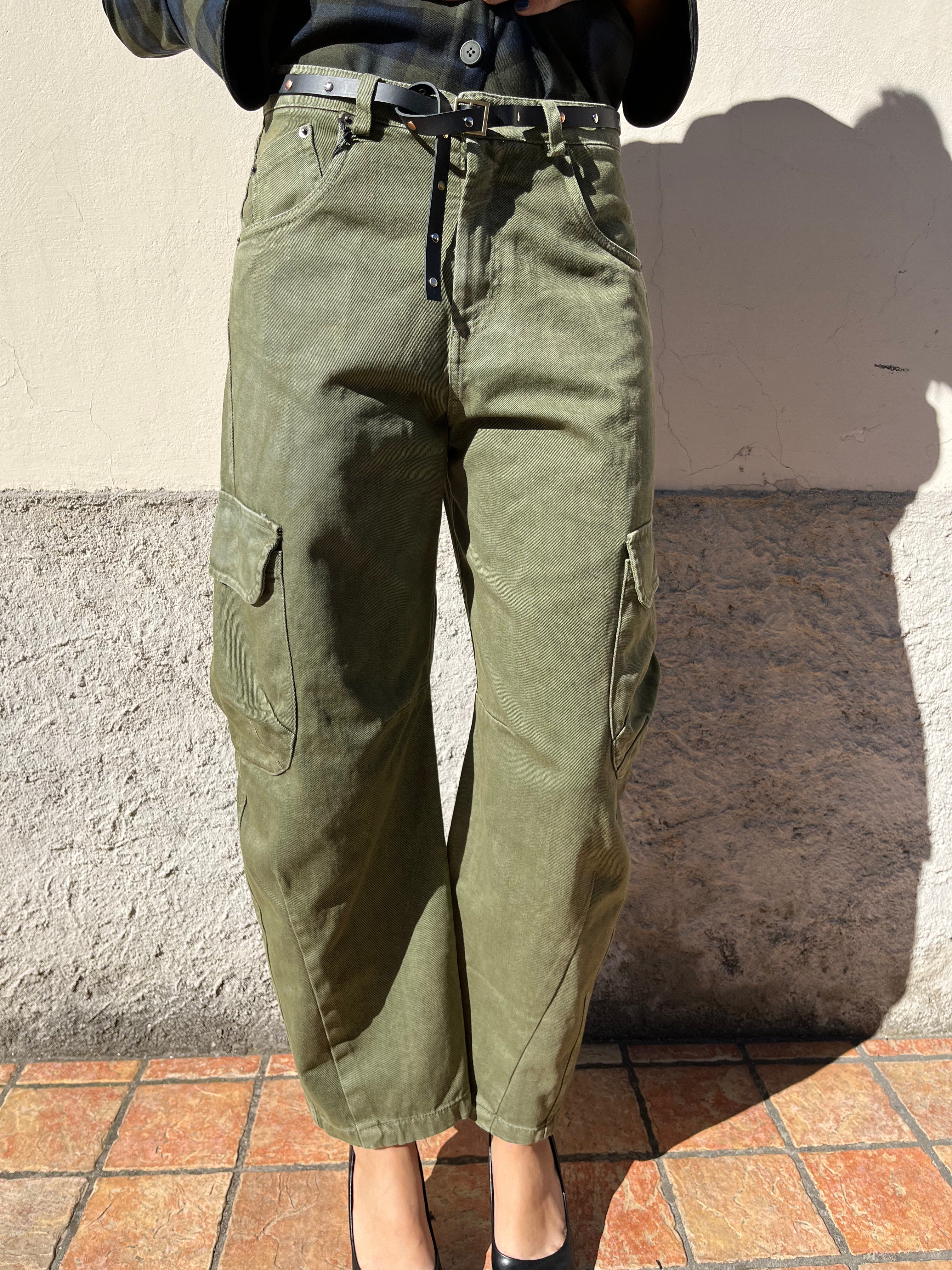 Pantalone cargo con tasche