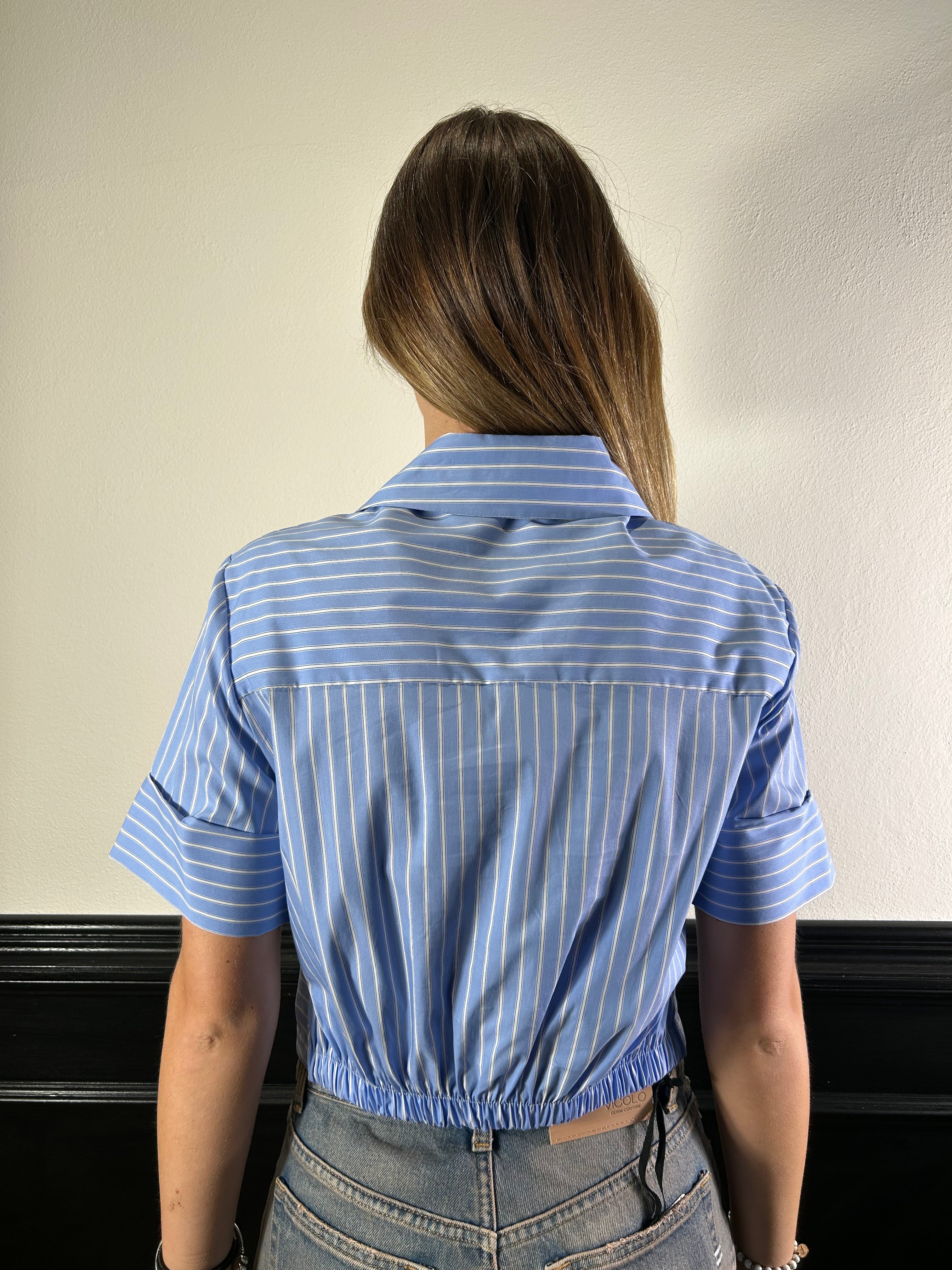 Camicia bastoncino crop con nodo