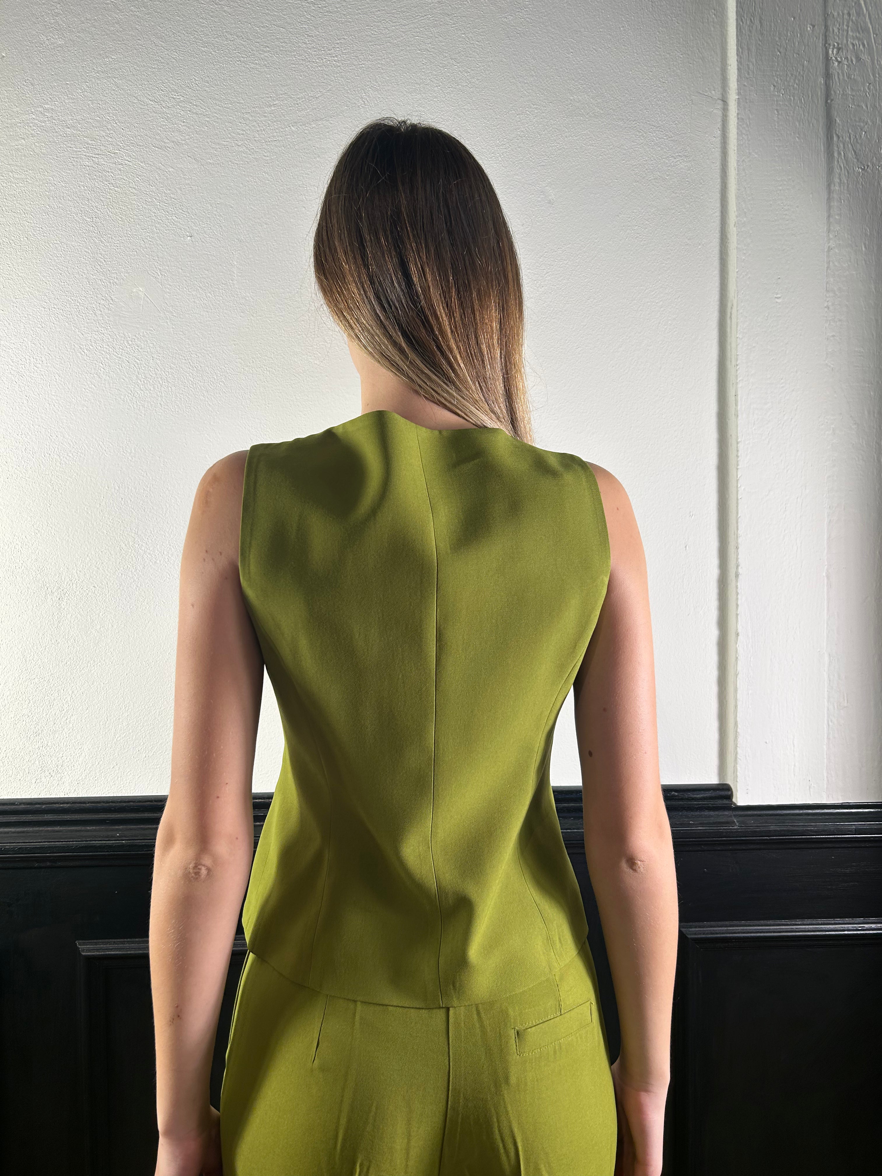 Completo gilet e pantalone verde olio