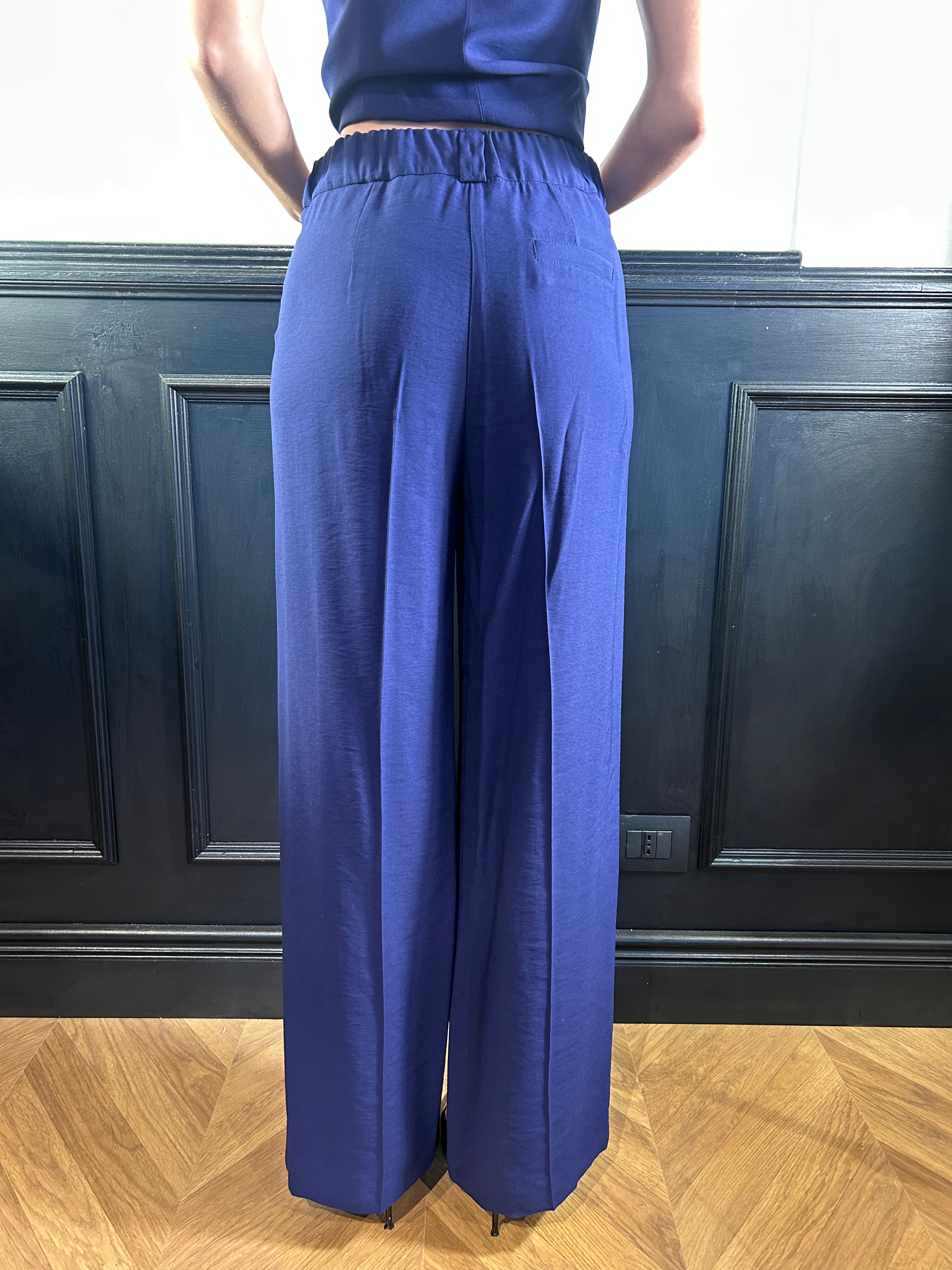 Completo gilet e pantalone blu