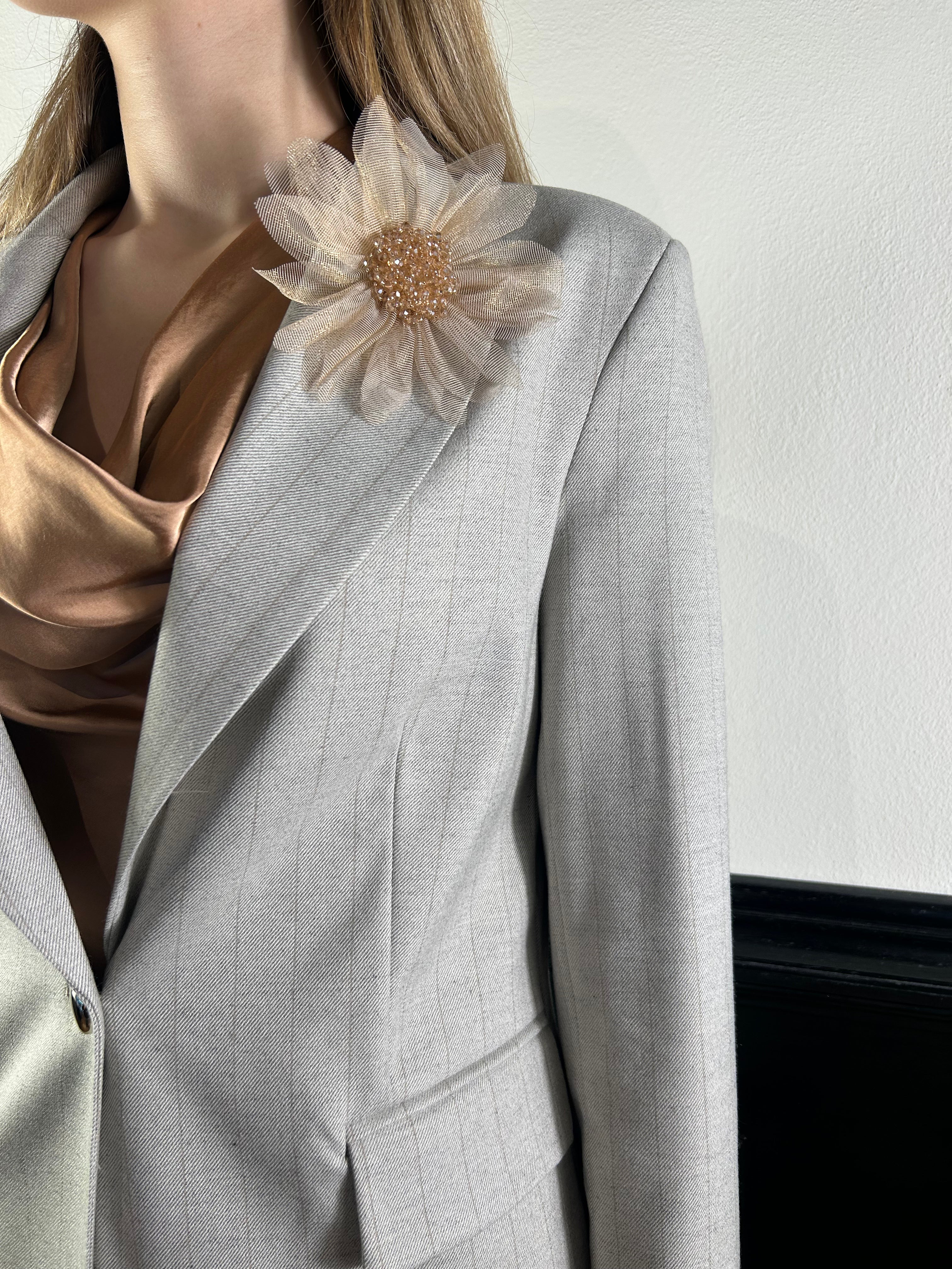 Tailleur grigio gessato