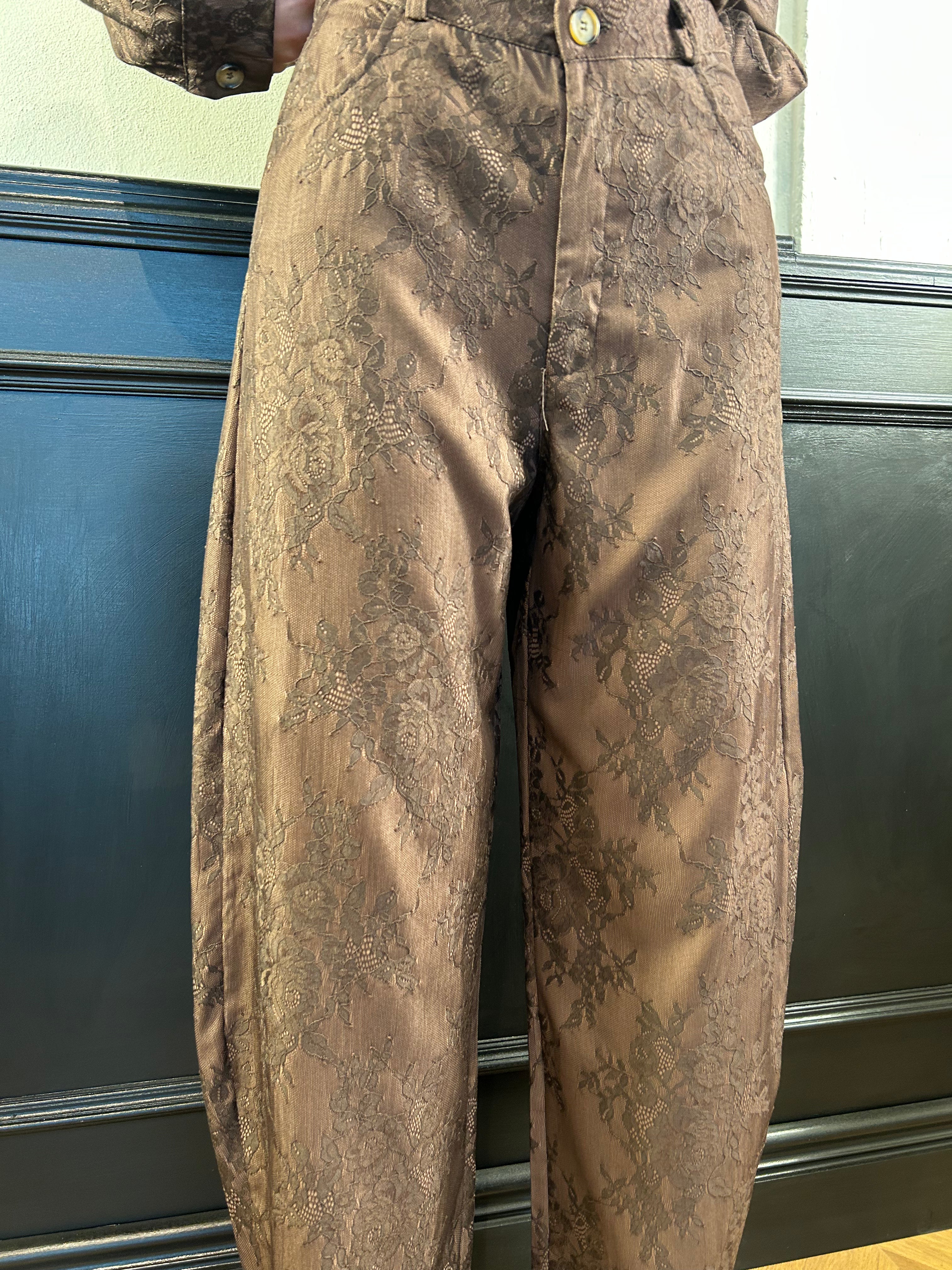 Pantalone barrel fit in pizzo moro