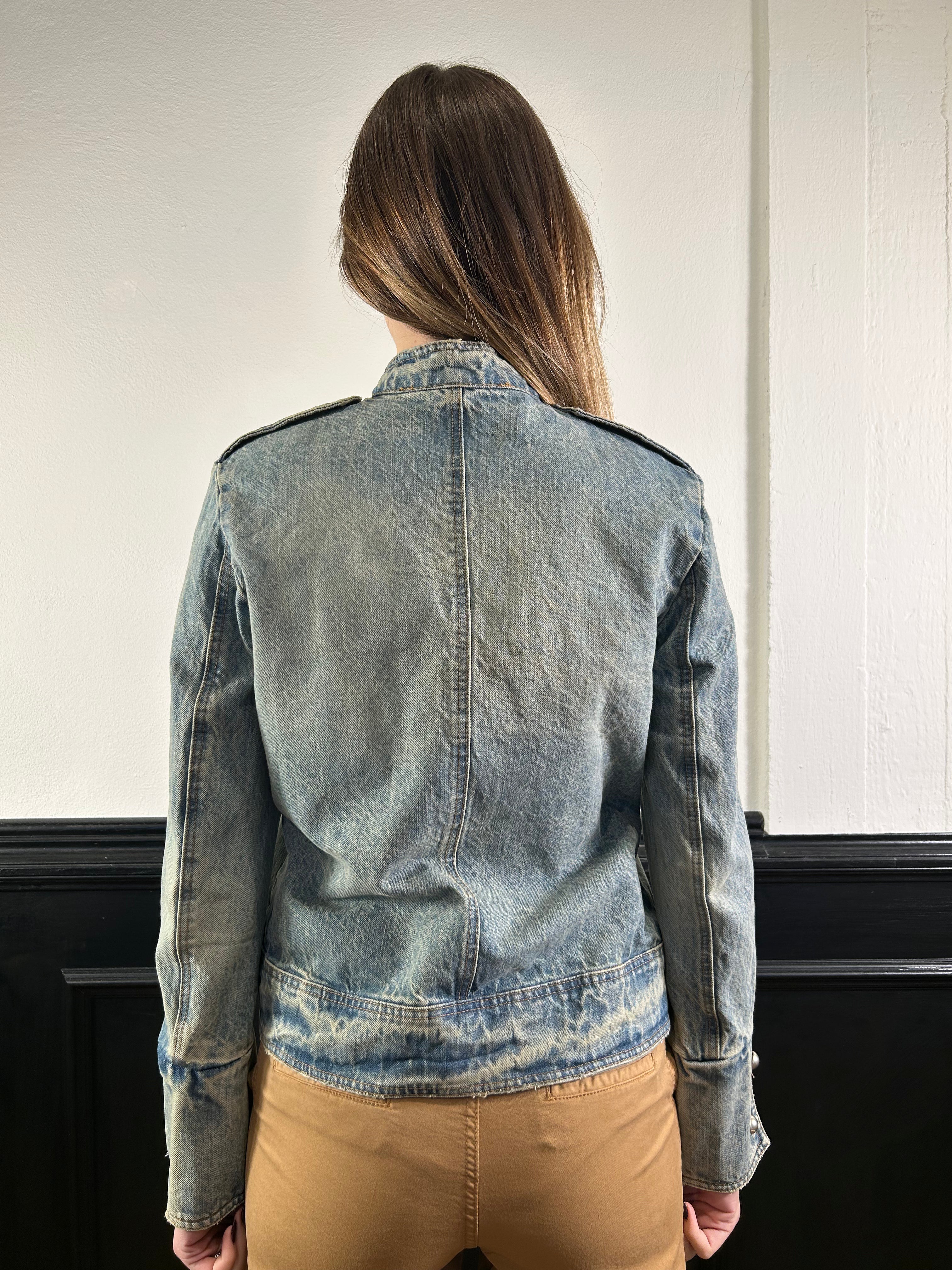 Giacca denim stile militare con bottoni