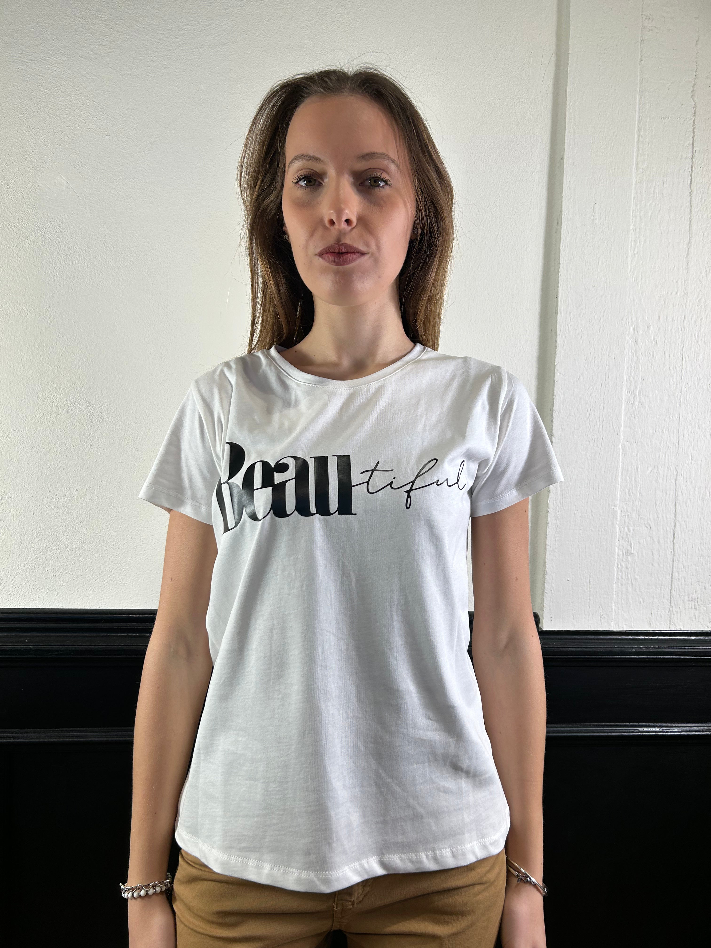 T-shirt con scritta e top