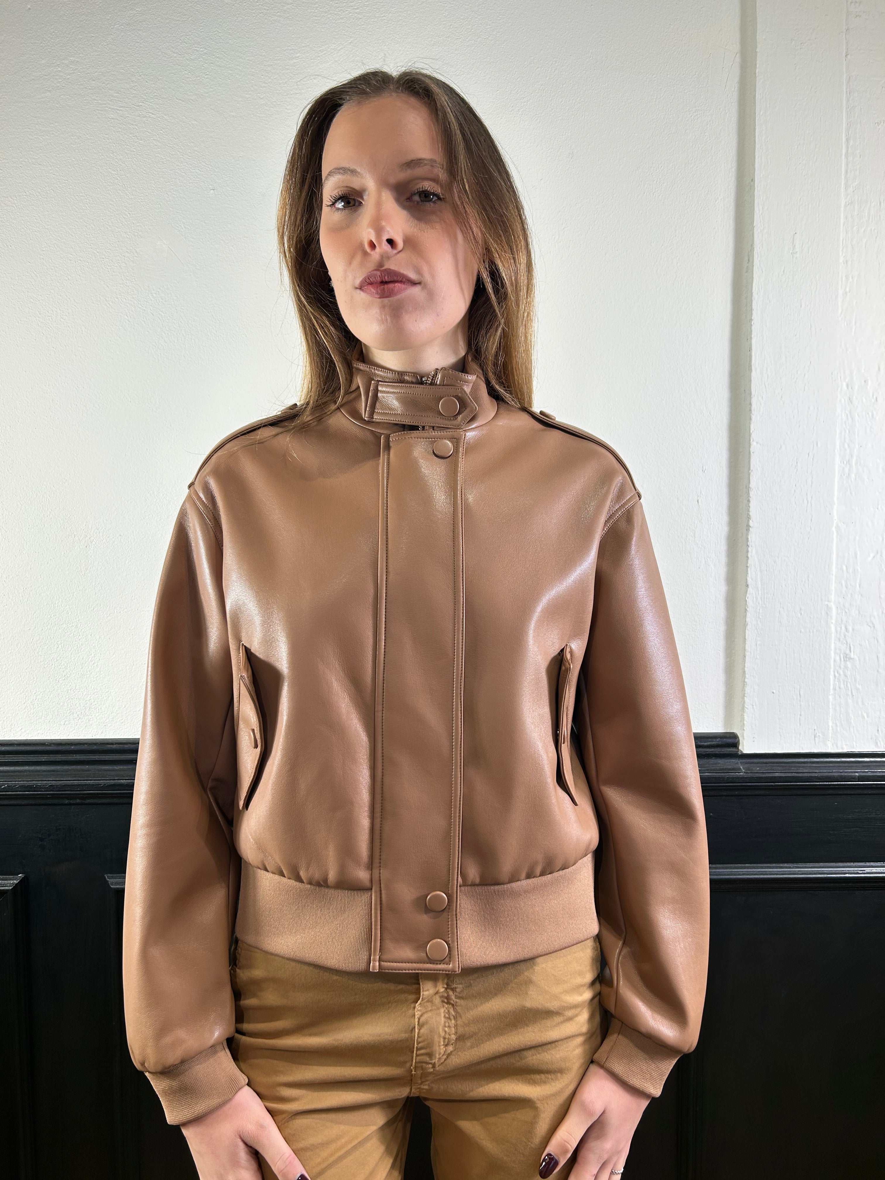 Giubbino bomber in ecopelle