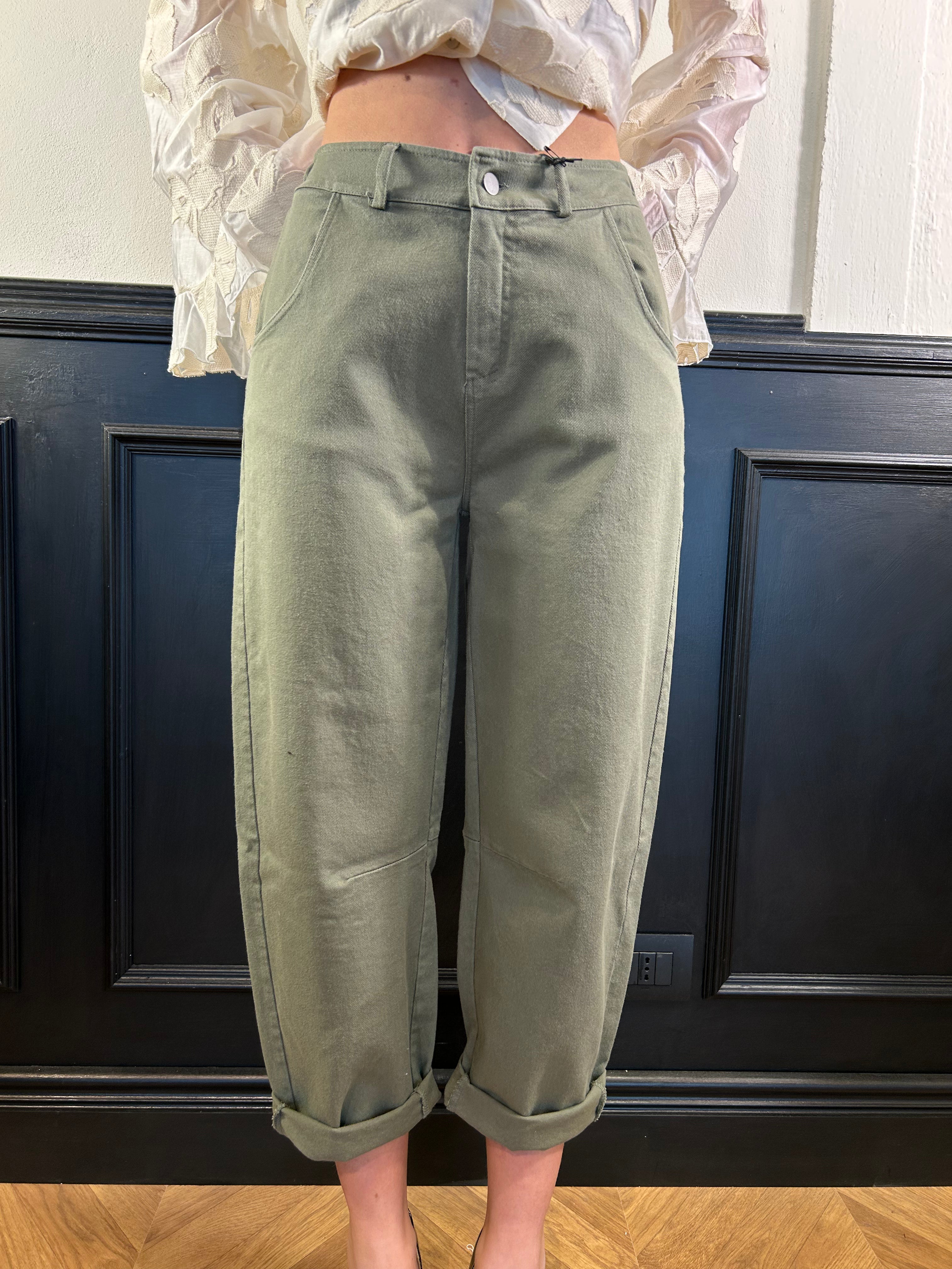 Pantalone balloon con elastico dietro verde militare
