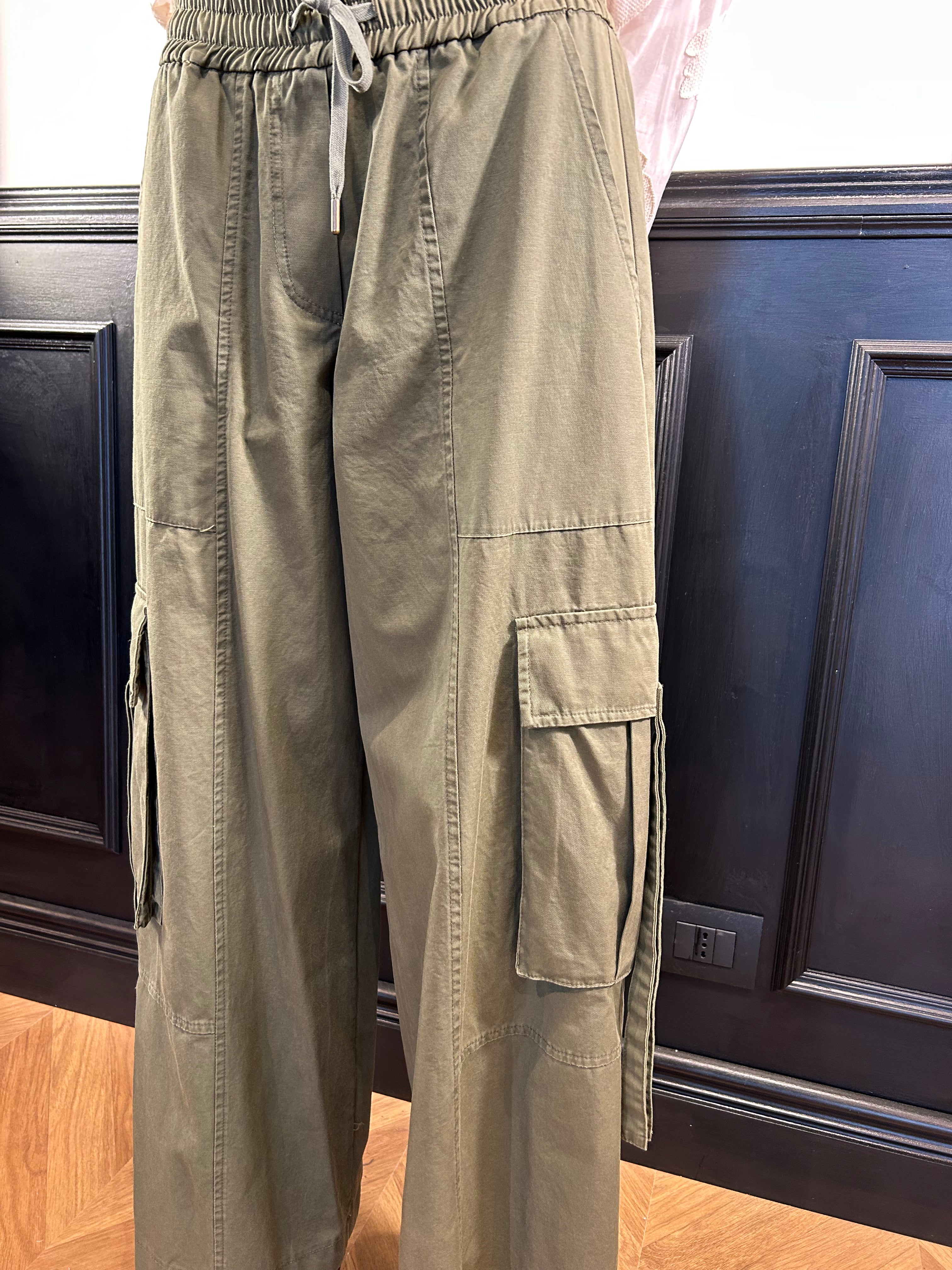Pantalone cargo modello palazzo