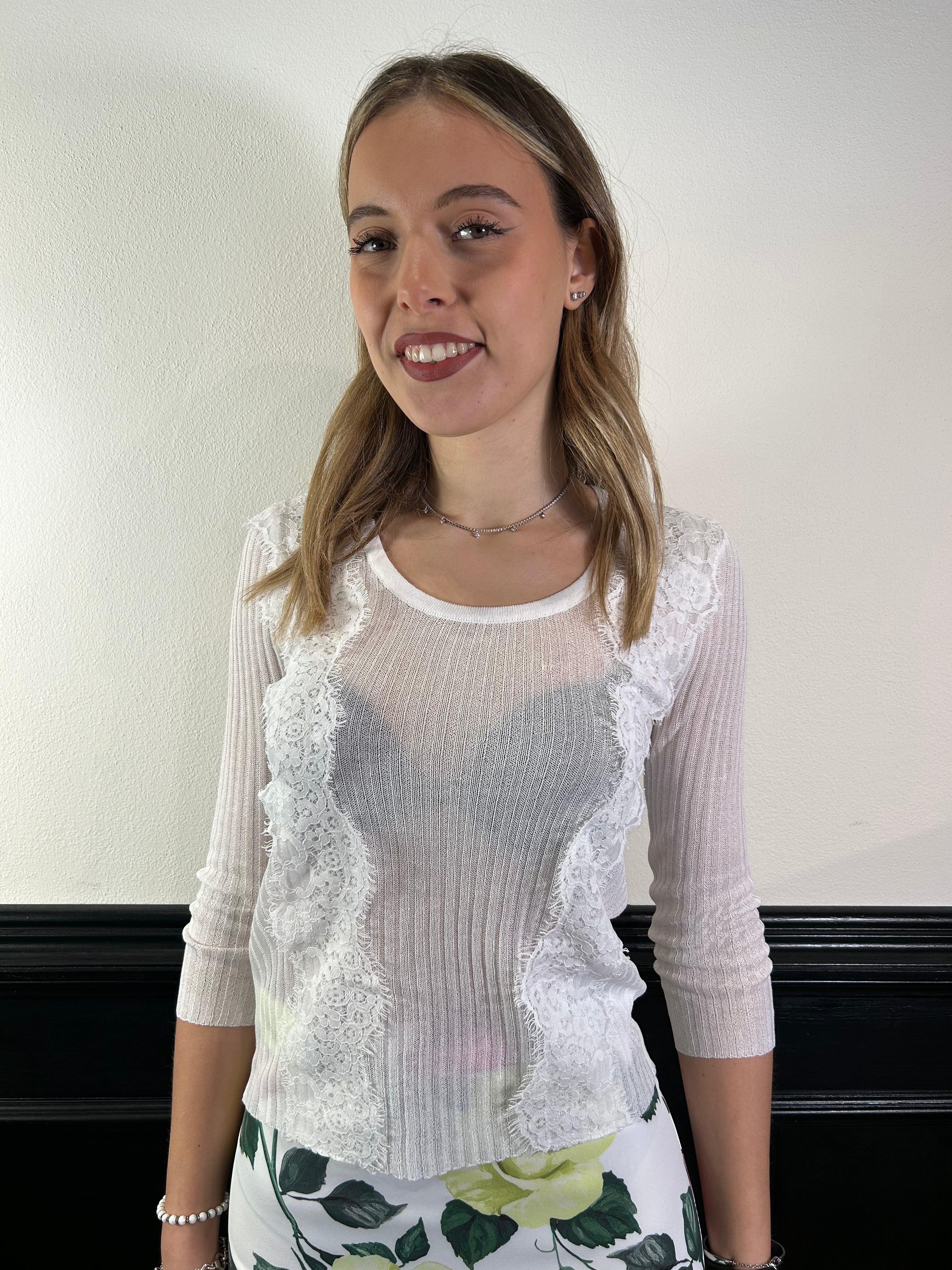 Maglia manica 3/4 a costine dettaglio pizzo