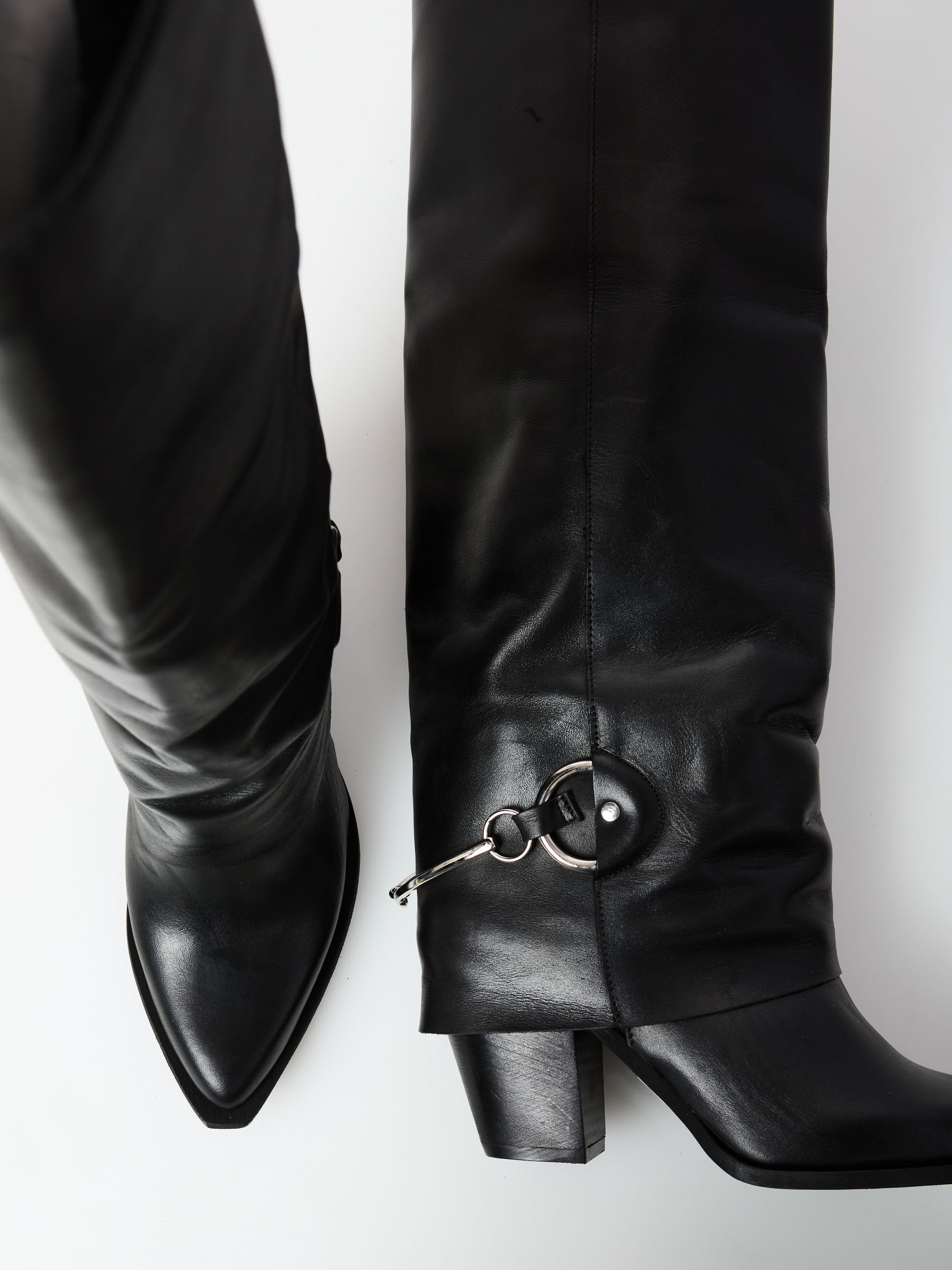 Texano in pelle con accessorio