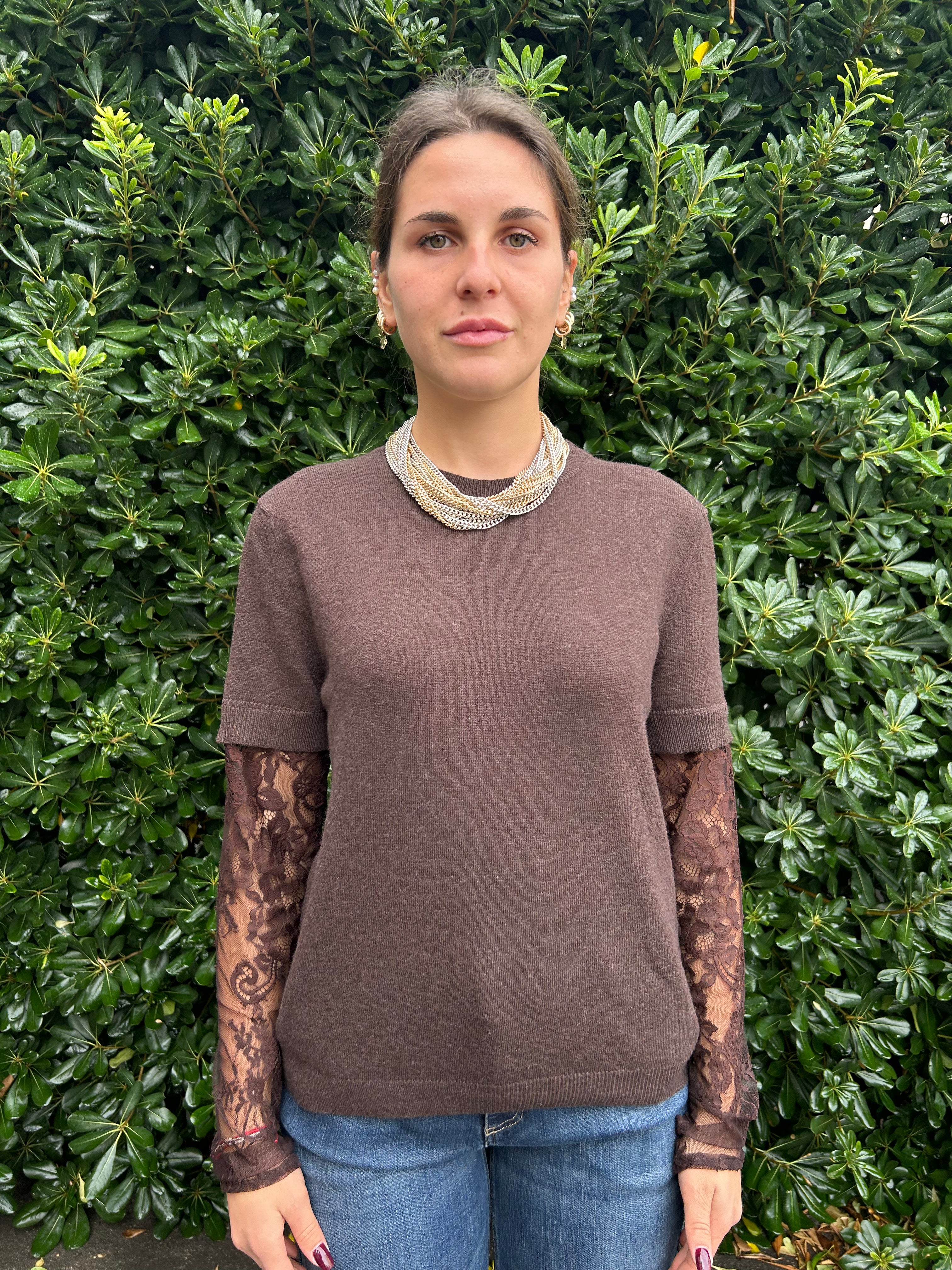 Maglia in lana con maniche in pizzo