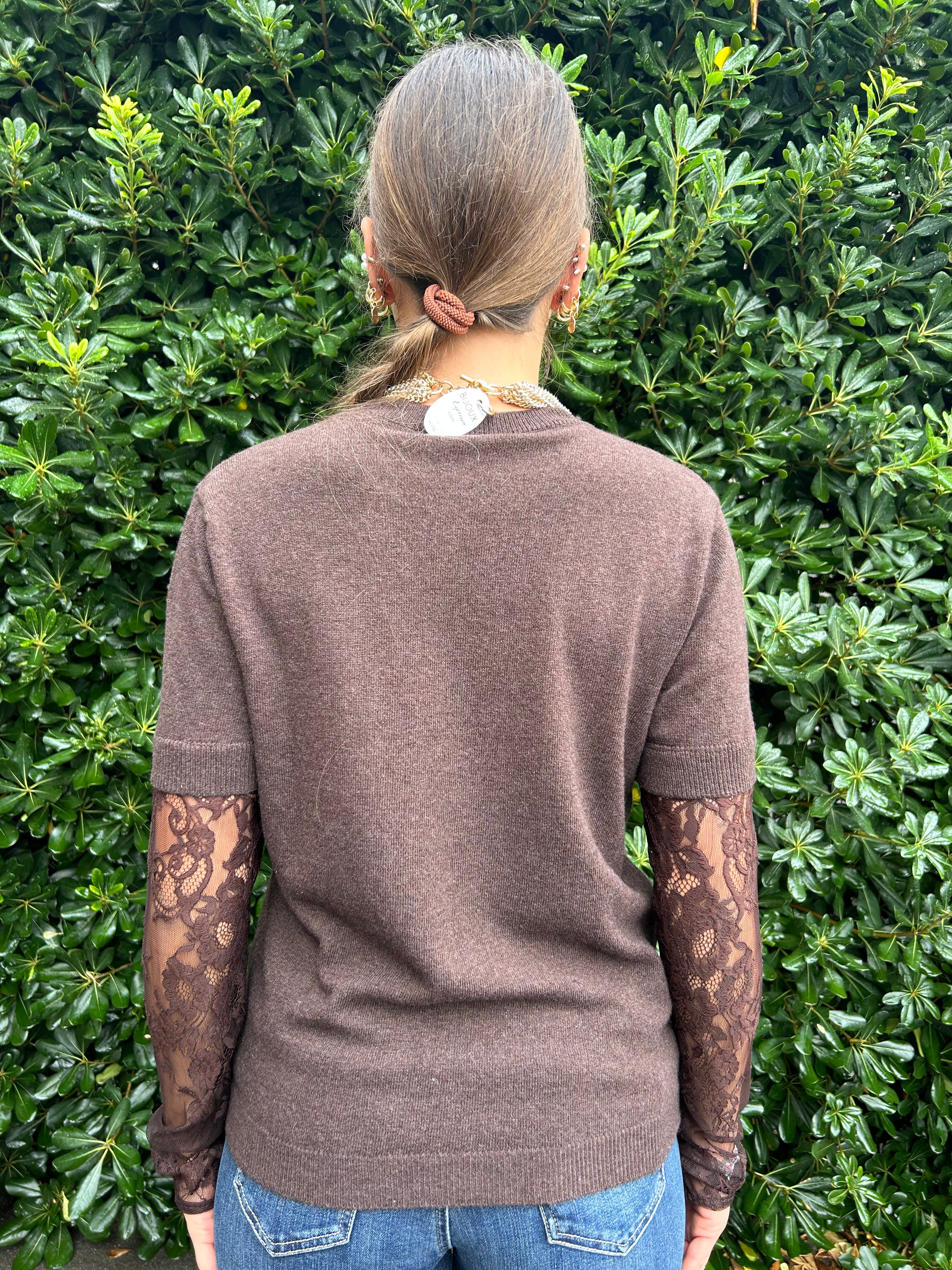 Maglia in lana con maniche in pizzo