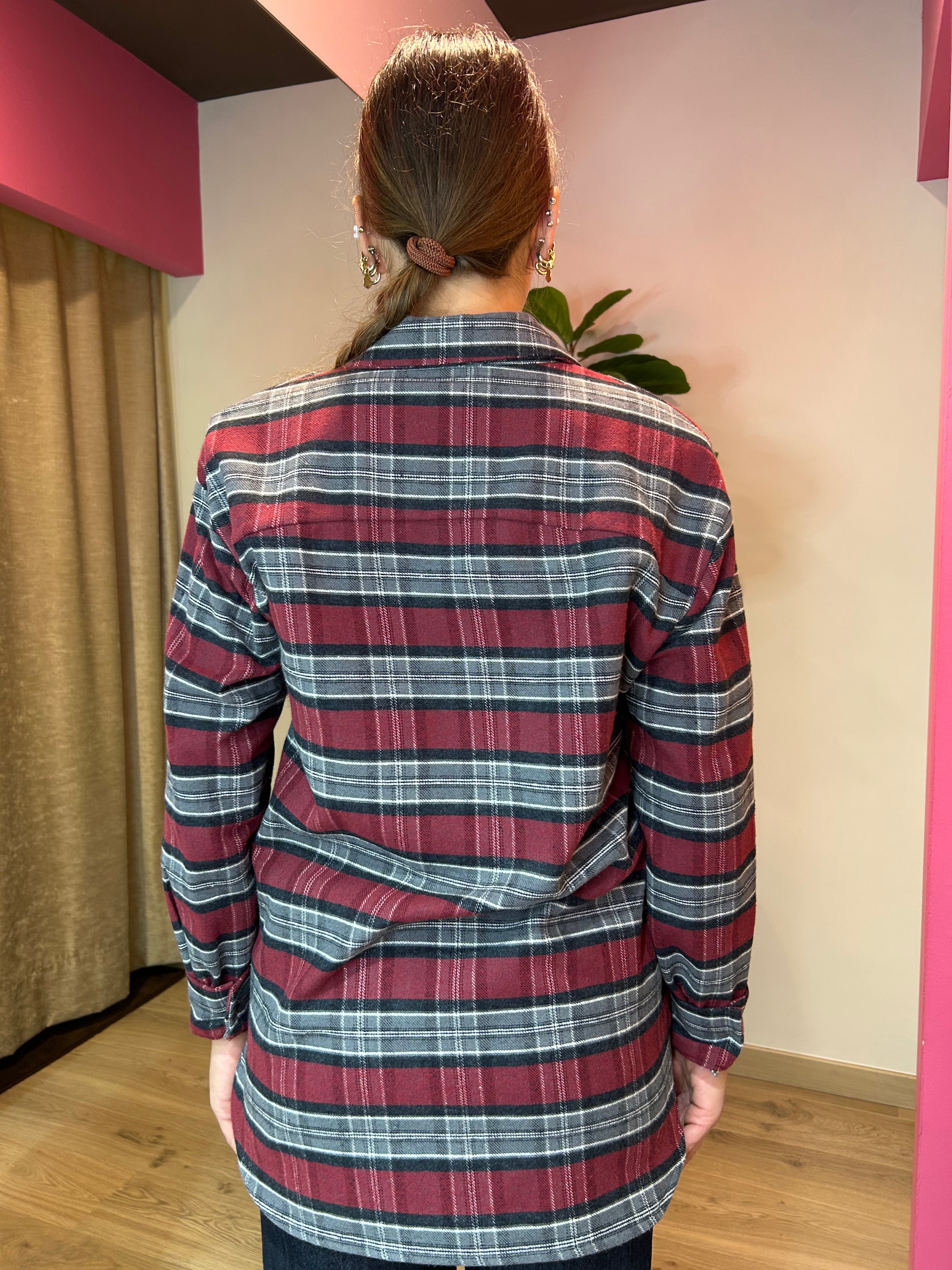 Camicia check bordeaux con spallina imbottita