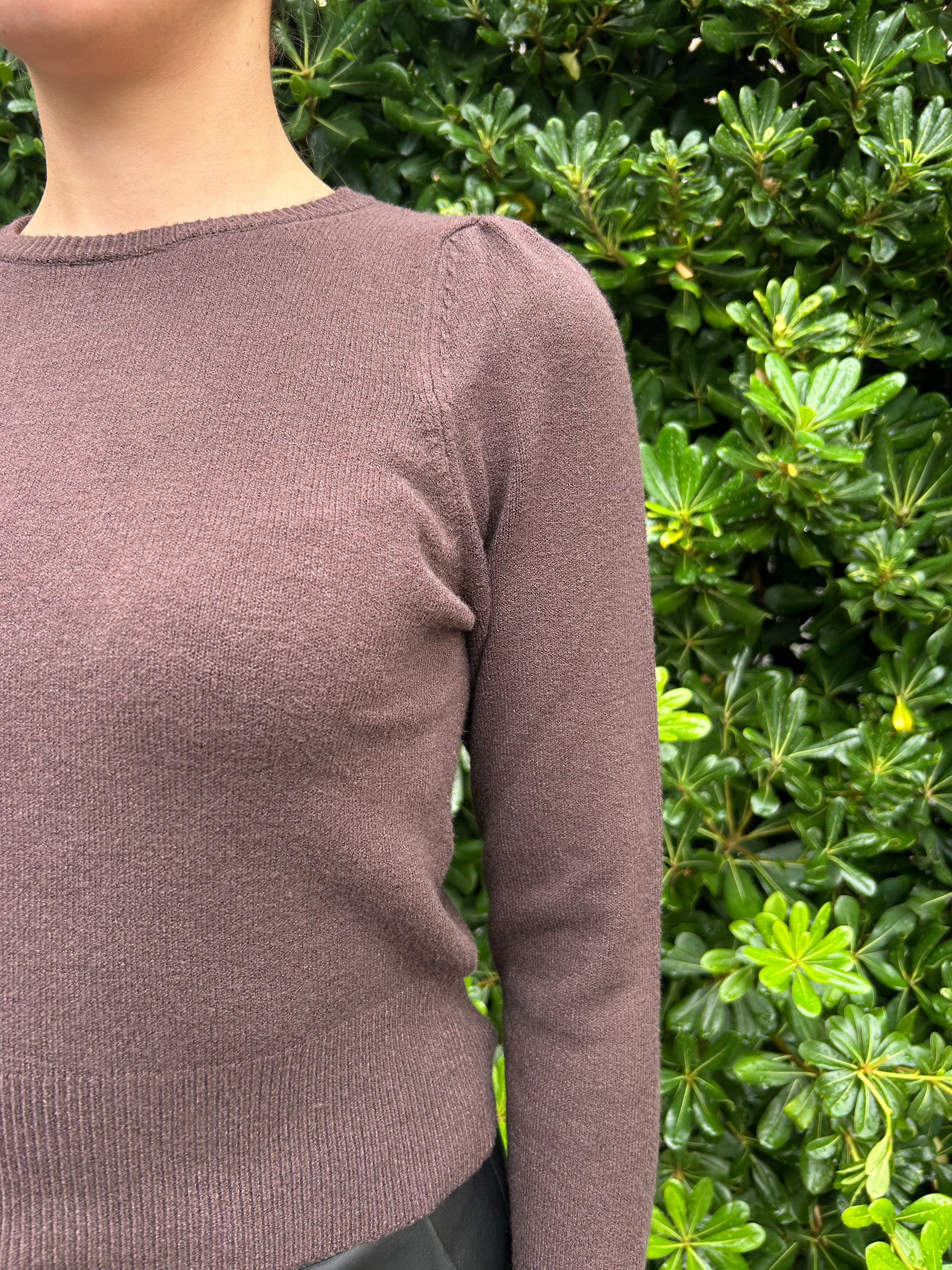 Maglia basica con sbuffo