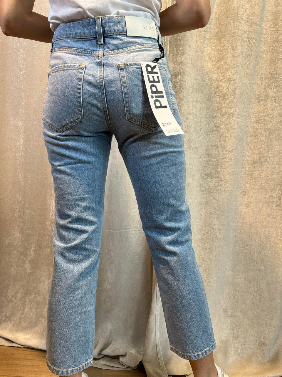 Jeans con dettagli strass